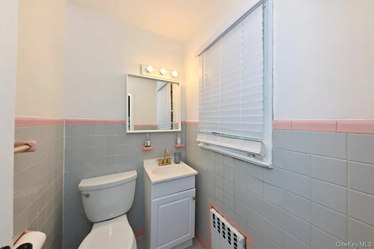 43 Sutin Place, Ramapo, NY, 4 Bedrooms Bedrooms, 9 Rooms Rooms,2 BathroomsBathrooms,Residential,For Rent,Sutin,0,1023949 43 Sutin Place, Ramapo, NY, 4 Bedrooms Bedrooms, 9 Rooms Rooms,2 BathroomsBathrooms,Residential,For Rent,Sutin,0,1023949