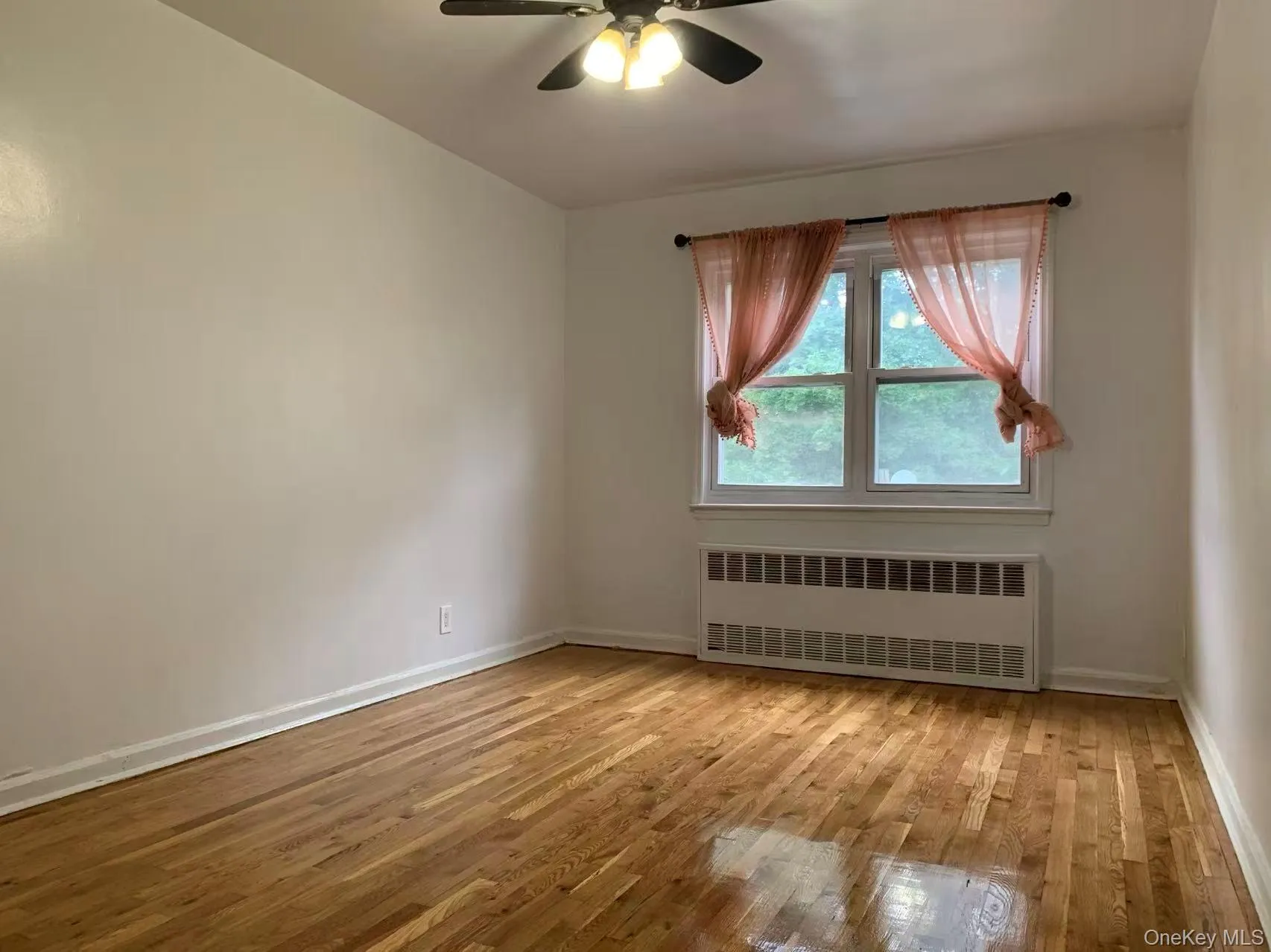 32-39 55th Street, New York, NY, 2 Bedrooms Bedrooms, 5 Rooms Rooms,1 BathroomBathrooms,Residential Lease,For Rent,55th,0,1023956 32-39 55th Street, New York, NY, 2 Bedrooms Bedrooms, 5 Rooms Rooms,1 BathroomBathrooms,Residential Lease,For Rent,55th,0,1023956