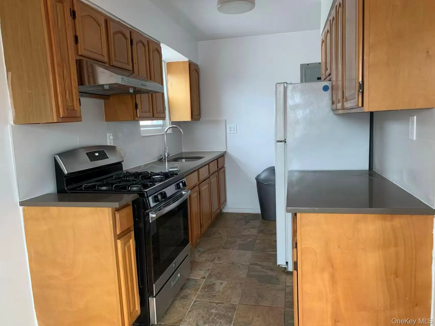 32-39 55th Street, New York, NY, 2 Bedrooms Bedrooms, 5 Rooms Rooms,1 BathroomBathrooms,Residential Lease,For Rent,55th,0,1023956 32-39 55th Street, New York, NY, 2 Bedrooms Bedrooms, 5 Rooms Rooms,1 BathroomBathrooms,Residential Lease,For Rent,55th,0,1023956