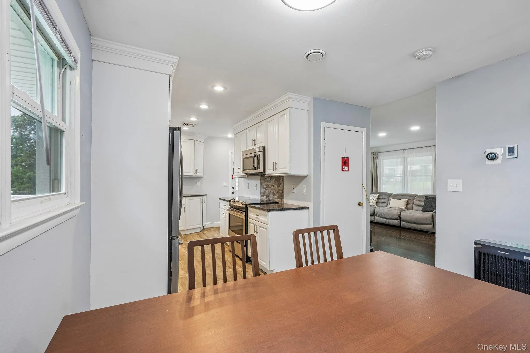 849 Warren Avenue, Mount Pleasant, NY, 3 Bedrooms Bedrooms, 5 Rooms Rooms,1 BathroomBathrooms,Residential,For Rent,Warren,0,1023960 849 Warren Avenue, Mount Pleasant, NY, 3 Bedrooms Bedrooms, 5 Rooms Rooms,1 BathroomBathrooms,Residential,For Rent,Warren,0,1023960