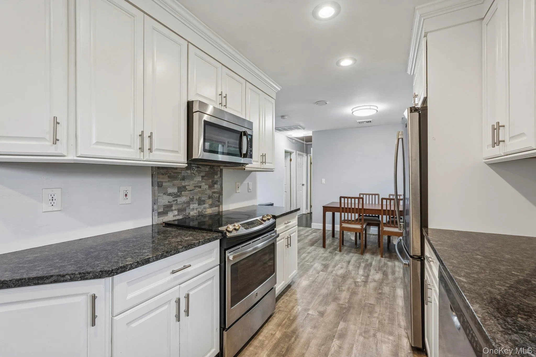 849 Warren Avenue, Mount Pleasant, NY, 3 Bedrooms Bedrooms, 5 Rooms Rooms,1 BathroomBathrooms,Residential,For Rent,Warren,0,1023960 849 Warren Avenue, Mount Pleasant, NY, 3 Bedrooms Bedrooms, 5 Rooms Rooms,1 BathroomBathrooms,Residential,For Rent,Warren,0,1023960