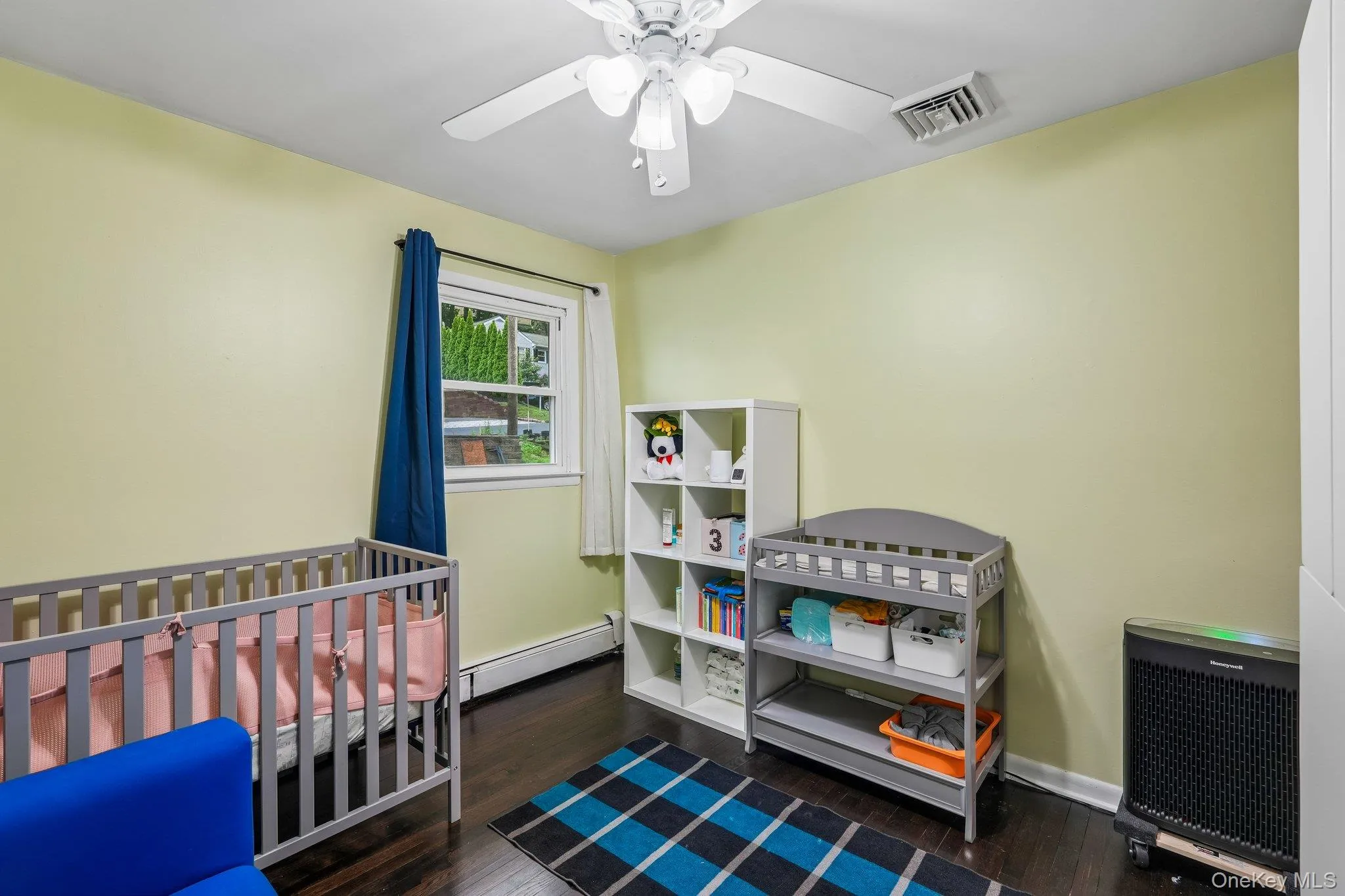 849 Warren Avenue, Mount Pleasant, NY, 3 Bedrooms Bedrooms, 5 Rooms Rooms,1 BathroomBathrooms,Residential,For Rent,Warren,0,1023960 849 Warren Avenue, Mount Pleasant, NY, 3 Bedrooms Bedrooms, 5 Rooms Rooms,1 BathroomBathrooms,Residential,For Rent,Warren,0,1023960