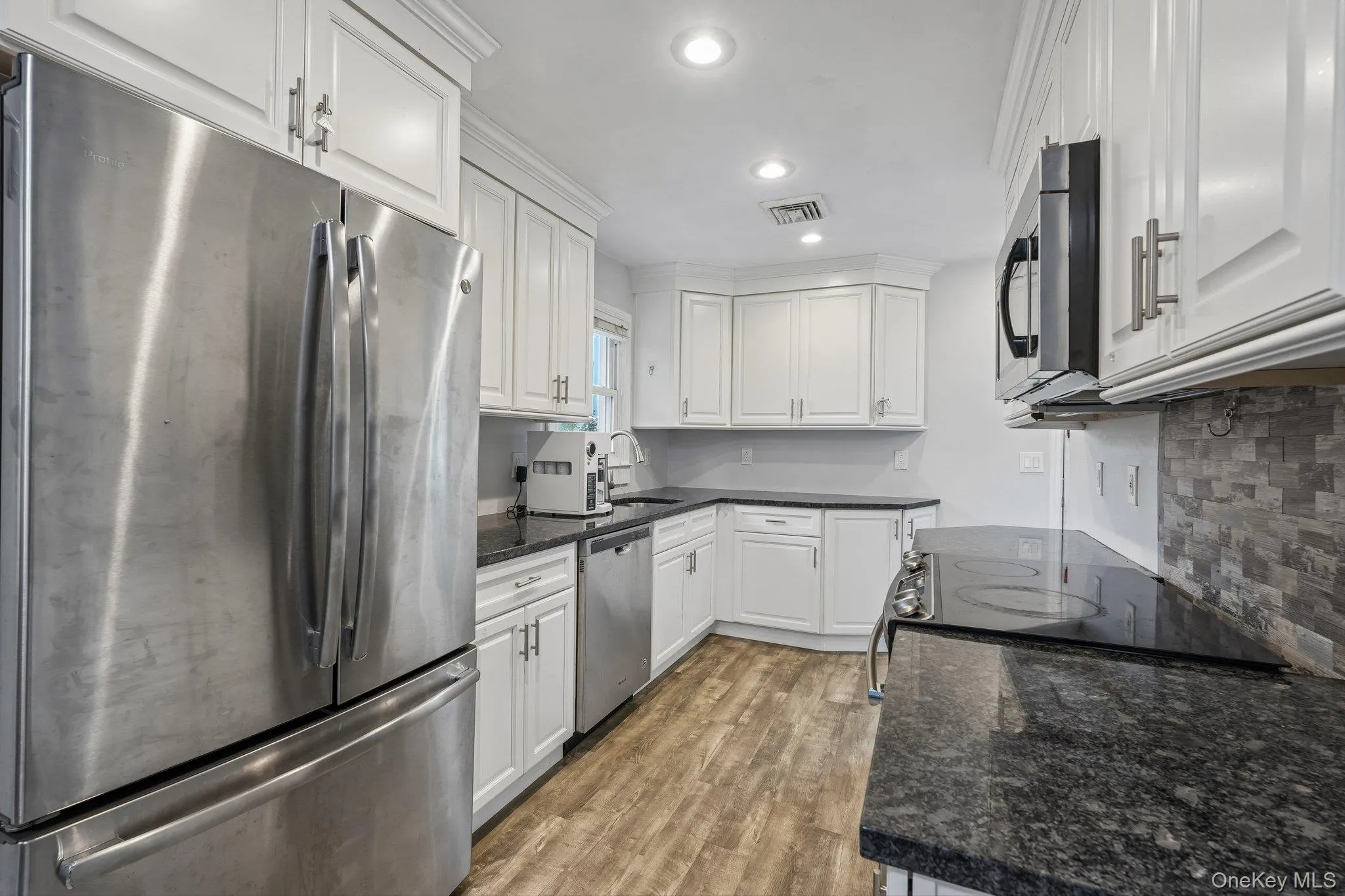 849 Warren Avenue, Mount Pleasant, NY, 3 Bedrooms Bedrooms, 5 Rooms Rooms,1 BathroomBathrooms,Residential,For Rent,Warren,0,1023960 849 Warren Avenue, Mount Pleasant, NY, 3 Bedrooms Bedrooms, 5 Rooms Rooms,1 BathroomBathrooms,Residential,For Rent,Warren,0,1023960