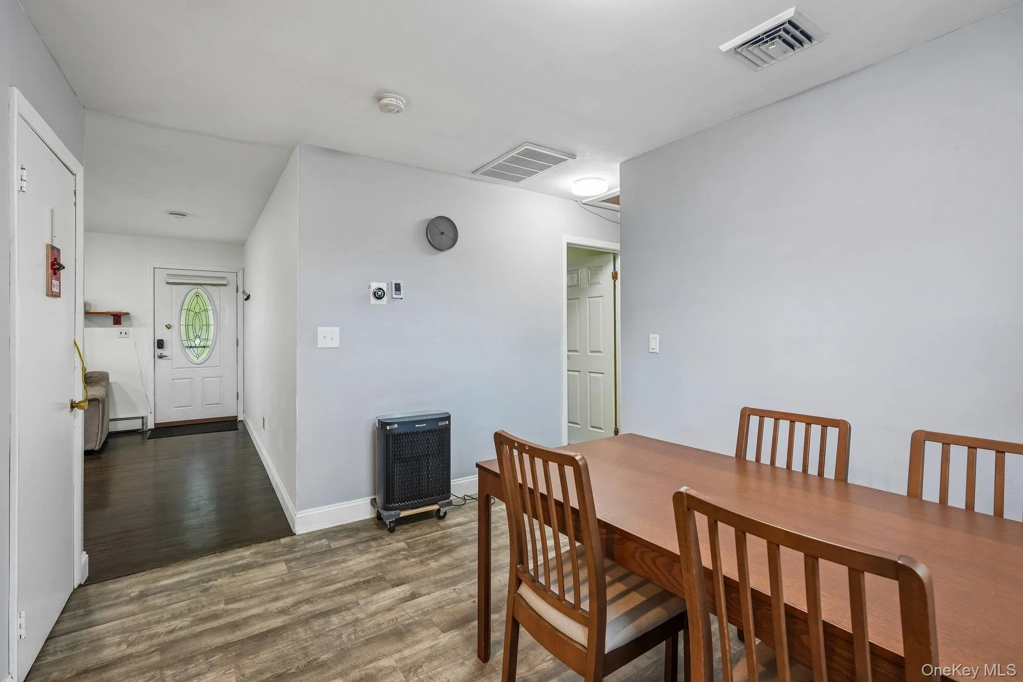 849 Warren Avenue, Mount Pleasant, NY, 3 Bedrooms Bedrooms, 5 Rooms Rooms,1 BathroomBathrooms,Residential,For Rent,Warren,0,1023960 849 Warren Avenue, Mount Pleasant, NY, 3 Bedrooms Bedrooms, 5 Rooms Rooms,1 BathroomBathrooms,Residential,For Rent,Warren,0,1023960
