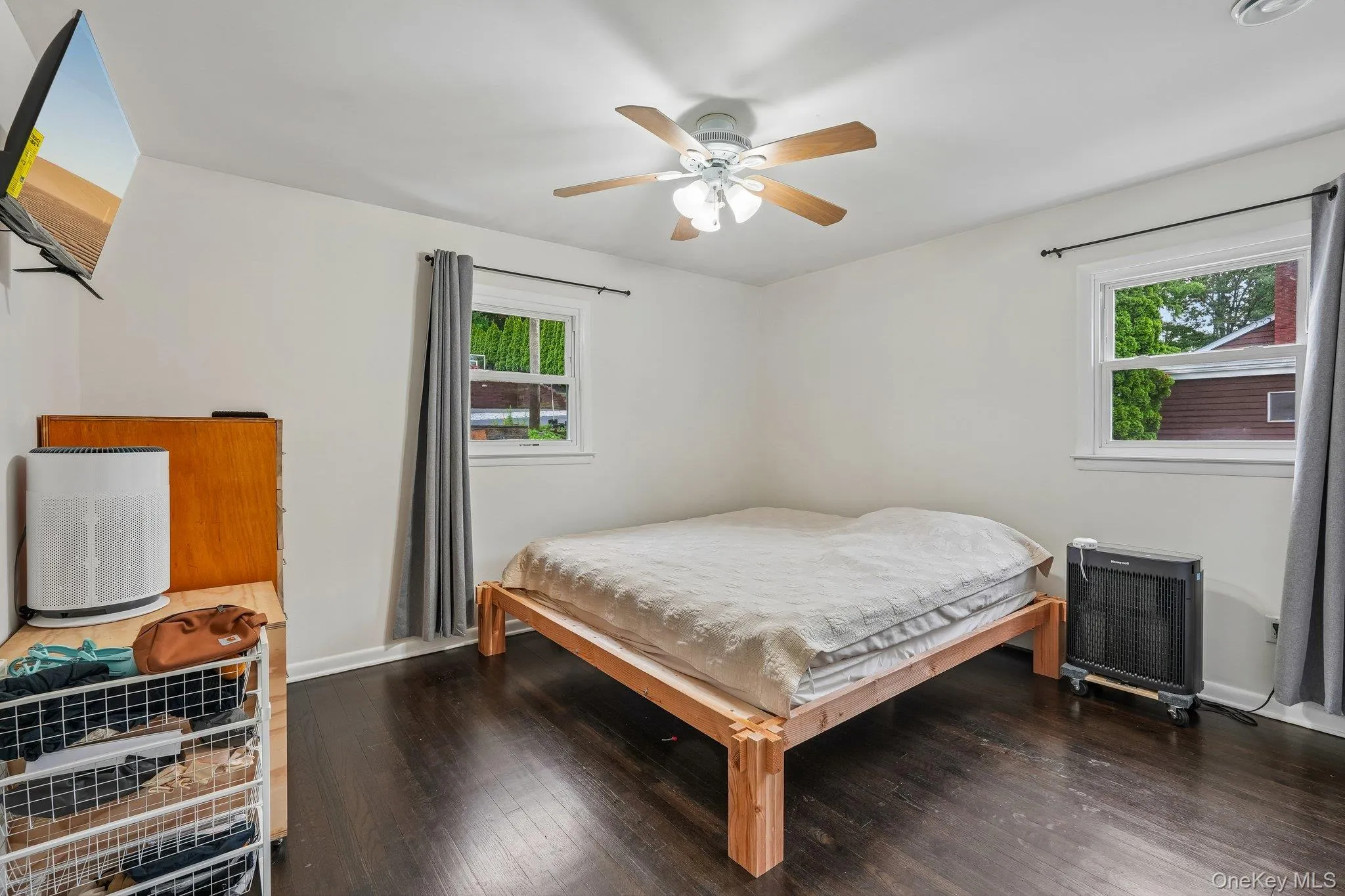 849 Warren Avenue, Mount Pleasant, NY, 3 Bedrooms Bedrooms, 5 Rooms Rooms,1 BathroomBathrooms,Residential,For Rent,Warren,0,1023960 849 Warren Avenue, Mount Pleasant, NY, 3 Bedrooms Bedrooms, 5 Rooms Rooms,1 BathroomBathrooms,Residential,For Rent,Warren,0,1023960