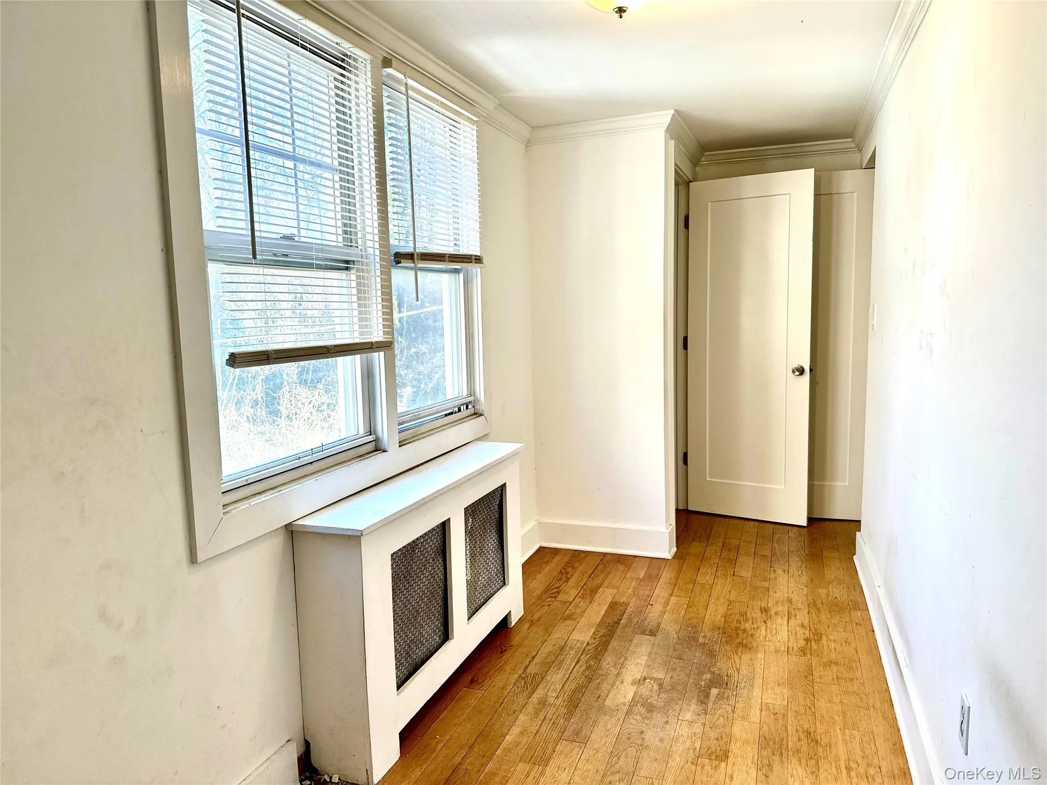 2nd (Small) Bedroom or Office 2nd (Small) Bedroom or Office