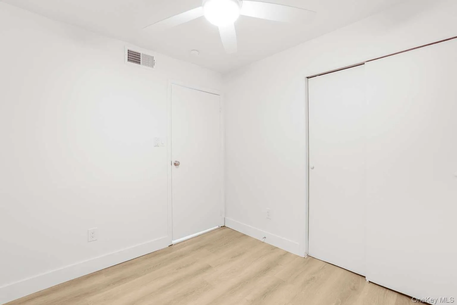 137-16 167th Street, New York, NY, 3 Bedrooms Bedrooms, 6 Rooms Rooms,1 BathroomBathrooms,Residential,For Rent,167th,0,1023965 137-16 167th Street, New York, NY, 3 Bedrooms Bedrooms, 6 Rooms Rooms,1 BathroomBathrooms,Residential,For Rent,167th,0,1023965