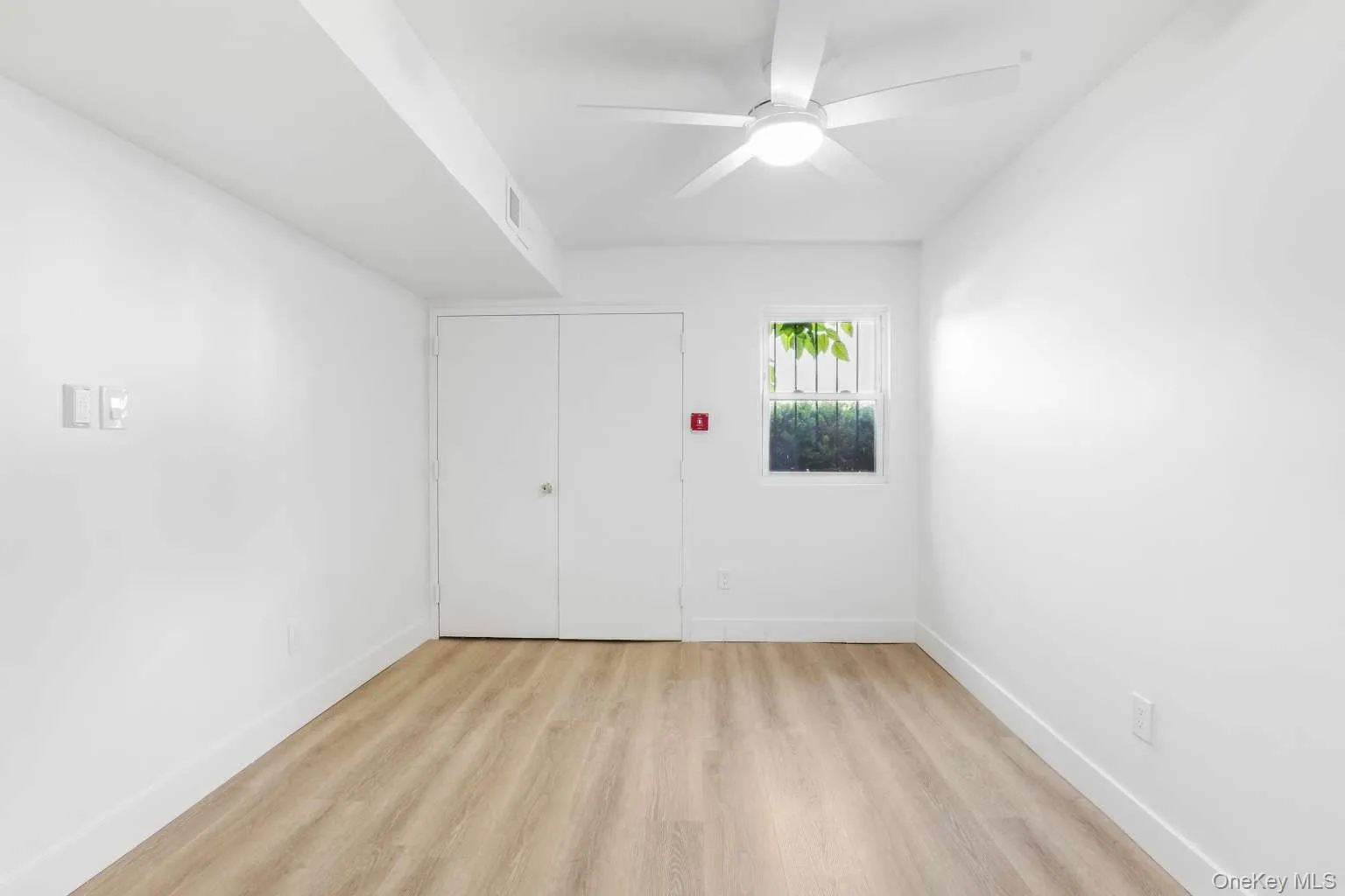 137-16 167th Street, New York, NY, 3 Bedrooms Bedrooms, 6 Rooms Rooms,1 BathroomBathrooms,Residential,For Rent,167th,0,1023965 137-16 167th Street, New York, NY, 3 Bedrooms Bedrooms, 6 Rooms Rooms,1 BathroomBathrooms,Residential,For Rent,167th,0,1023965