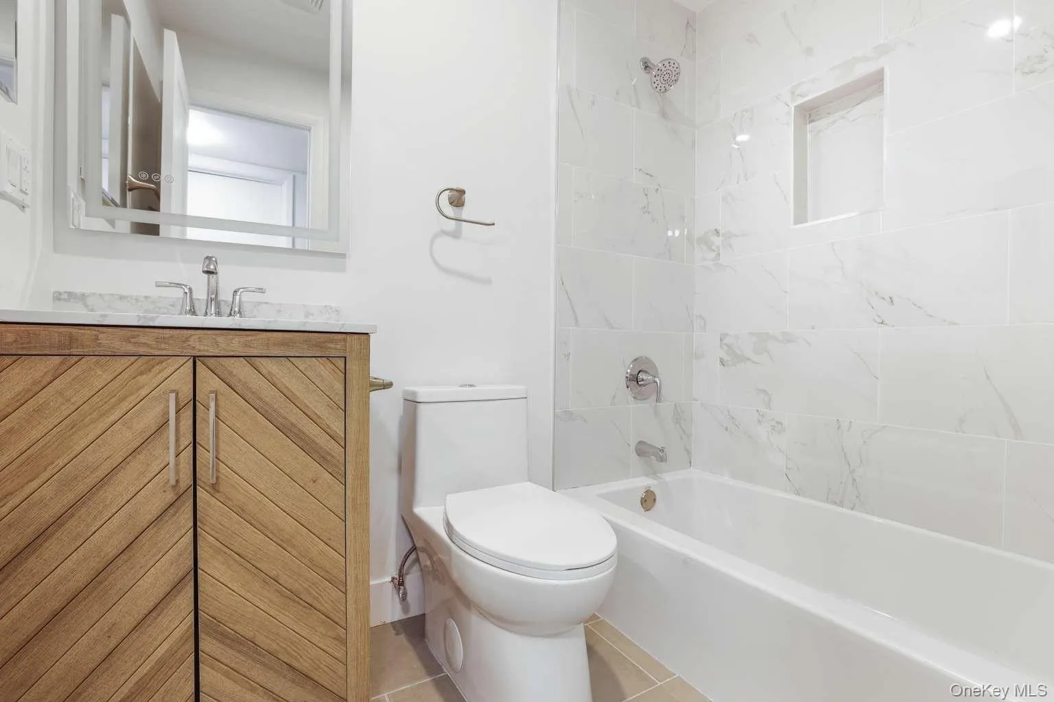 137-16 167th Street, New York, NY, 3 Bedrooms Bedrooms, 6 Rooms Rooms,1 BathroomBathrooms,Residential,For Rent,167th,0,1023965 137-16 167th Street, New York, NY, 3 Bedrooms Bedrooms, 6 Rooms Rooms,1 BathroomBathrooms,Residential,For Rent,167th,0,1023965