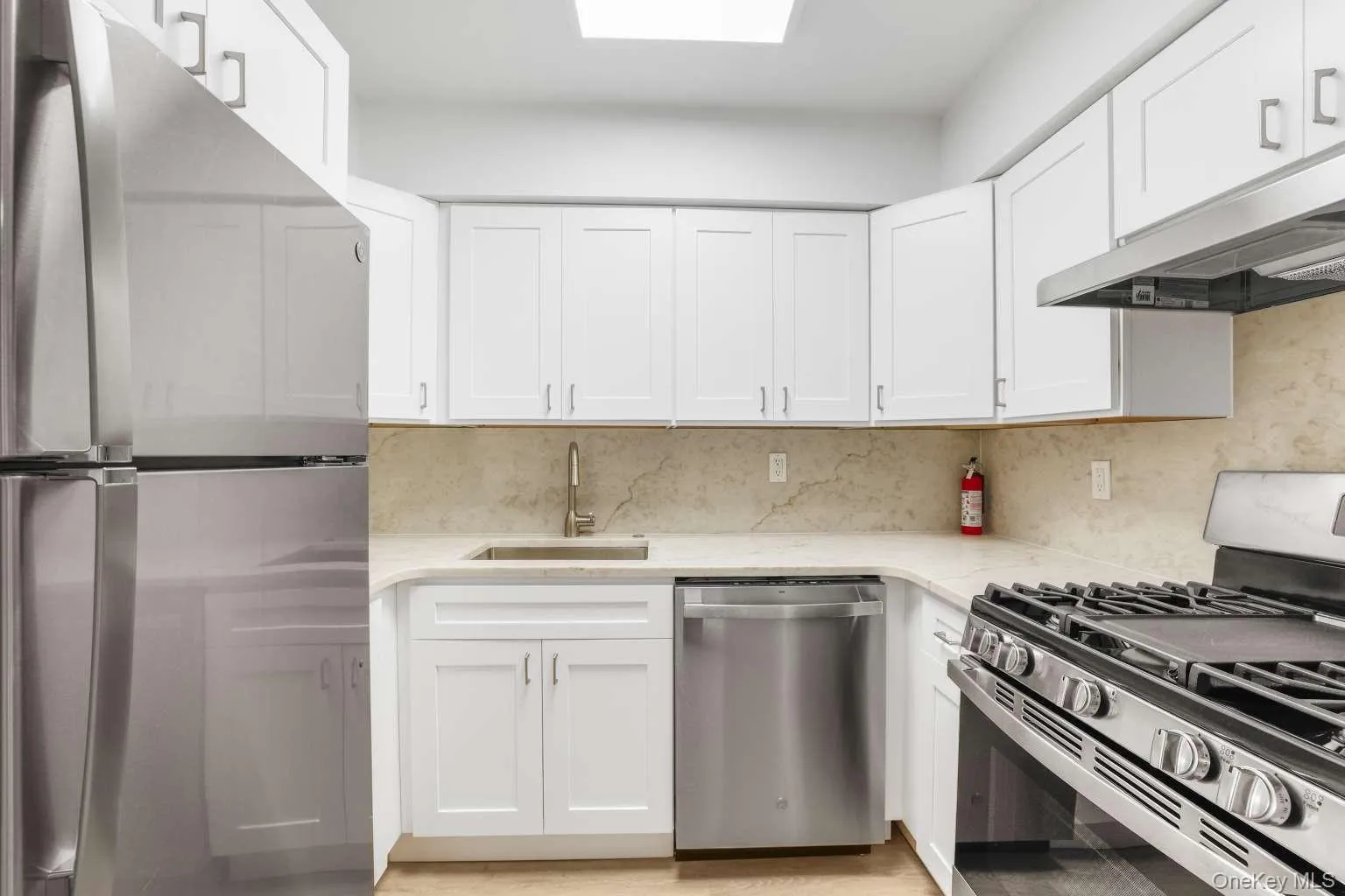 137-16 167th Street, New York, NY, 3 Bedrooms Bedrooms, 6 Rooms Rooms,1 BathroomBathrooms,Residential,For Rent,167th,0,1023965 137-16 167th Street, New York, NY, 3 Bedrooms Bedrooms, 6 Rooms Rooms,1 BathroomBathrooms,Residential,For Rent,167th,0,1023965