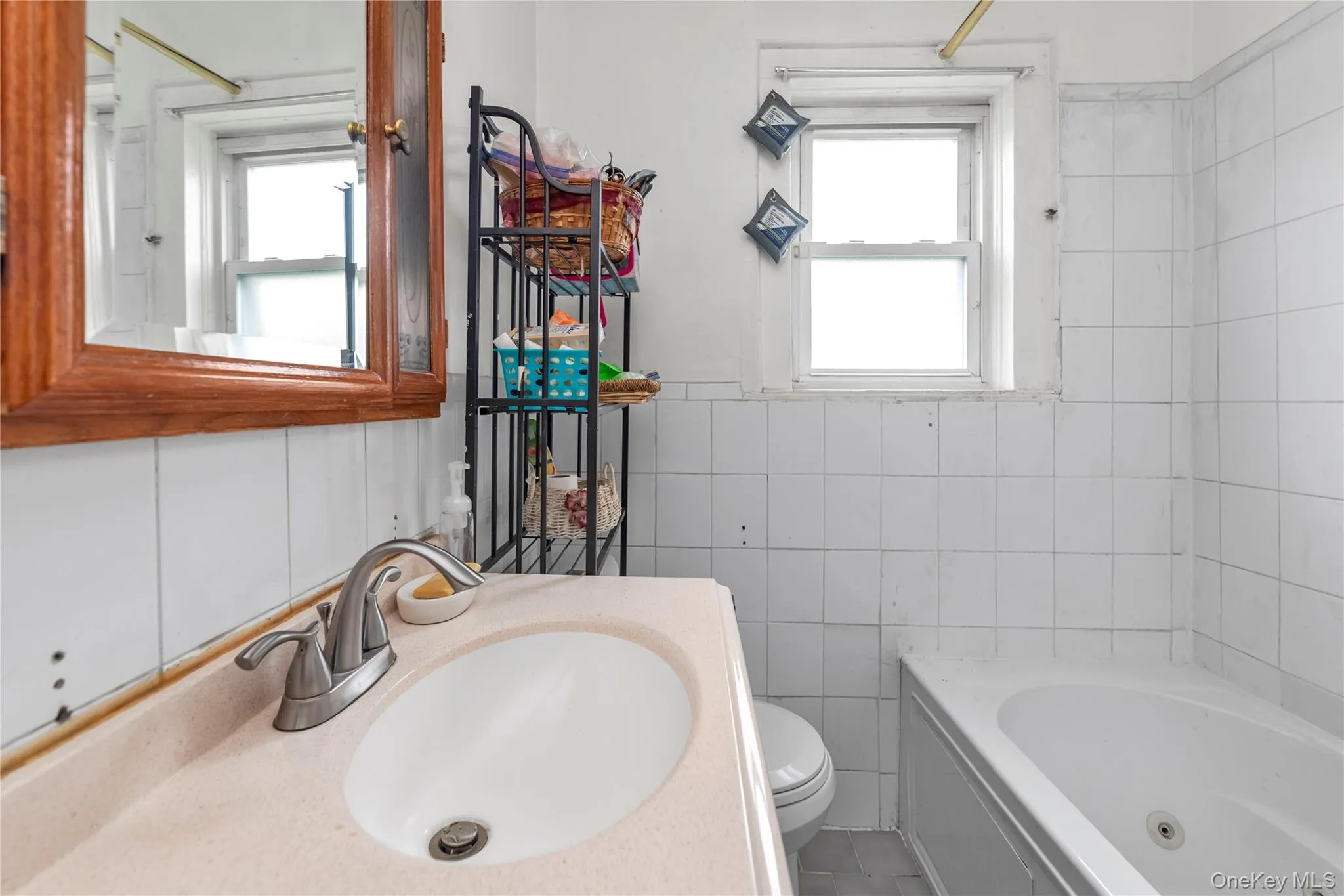 1639 Empire Street, Hempstead, NY, 3 Bedrooms Bedrooms, 8 Rooms Rooms,2 BathroomsBathrooms,Residential,For Rent,Empire,0,1023970 1639 Empire Street, Hempstead, NY, 3 Bedrooms Bedrooms, 8 Rooms Rooms,2 BathroomsBathrooms,Residential,For Rent,Empire,0,1023970