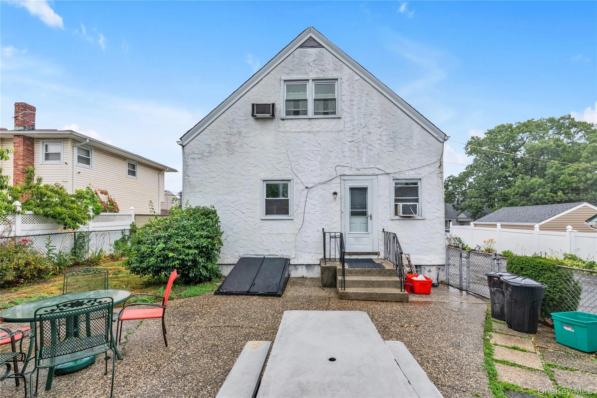 1639 Empire Street, Hempstead, NY, 3 Bedrooms Bedrooms, 8 Rooms Rooms,2 BathroomsBathrooms,Residential,For Rent,Empire,0,1023970 1639 Empire Street, Hempstead, NY, 3 Bedrooms Bedrooms, 8 Rooms Rooms,2 BathroomsBathrooms,Residential,For Rent,Empire,0,1023970