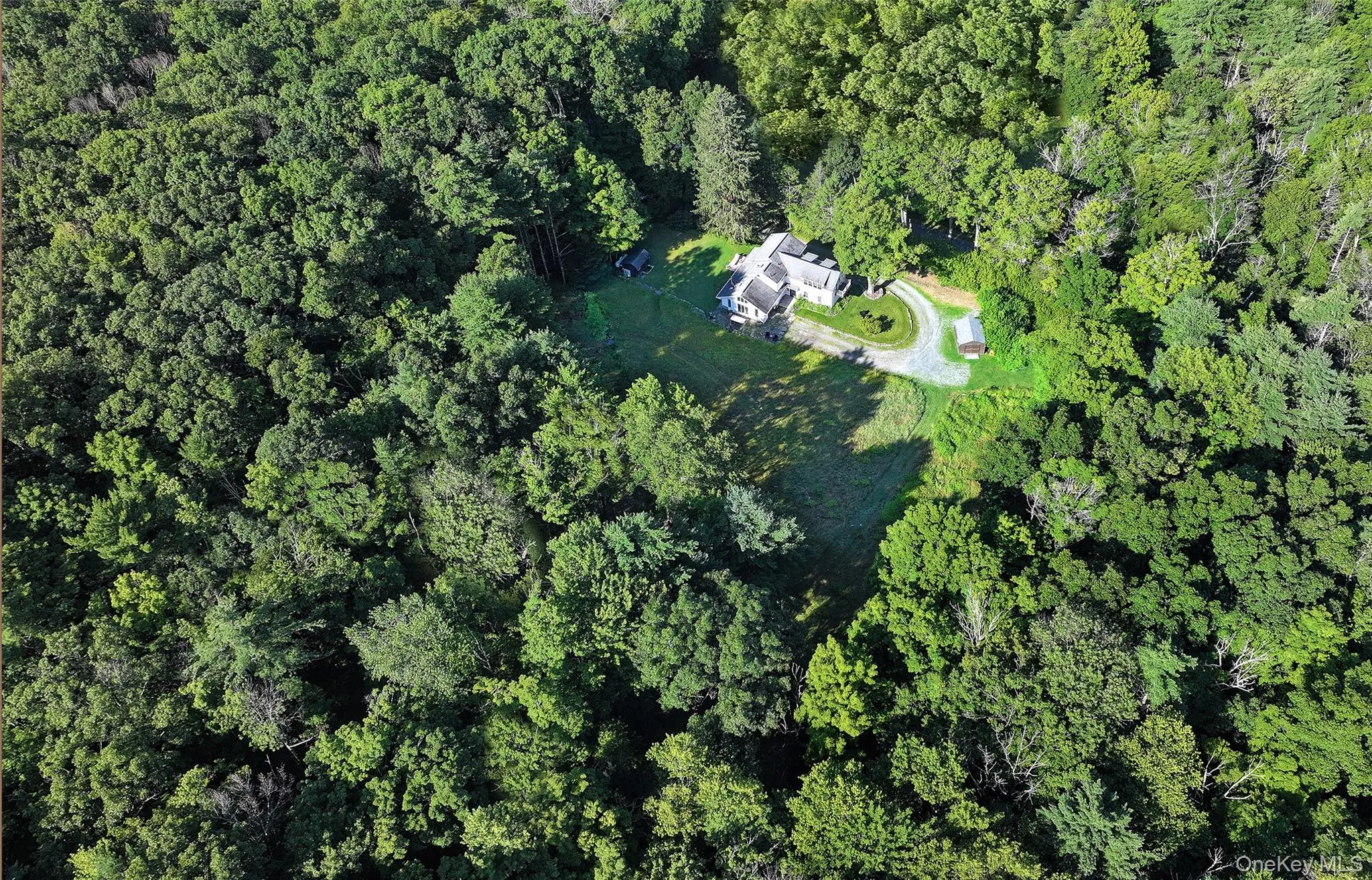 Completely surrounded by woodlands there is abundant seclusion and solitude. Completely surrounded by woodlands there is abundant seclusion and solitude.