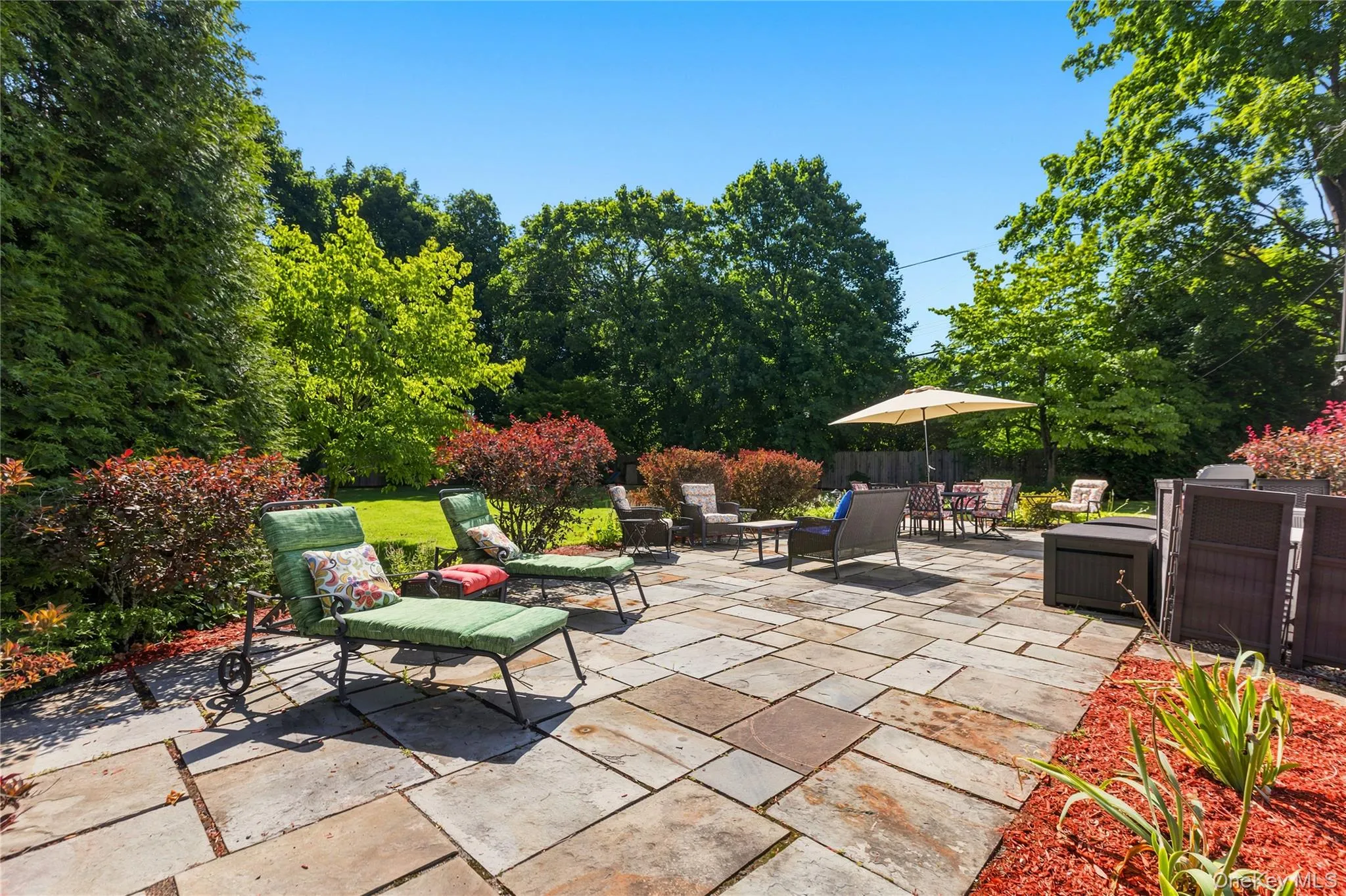 Your own hidden enclave yet minutes from parks, shops and town center. Your own hidden enclave yet minutes from parks, shops and town center.