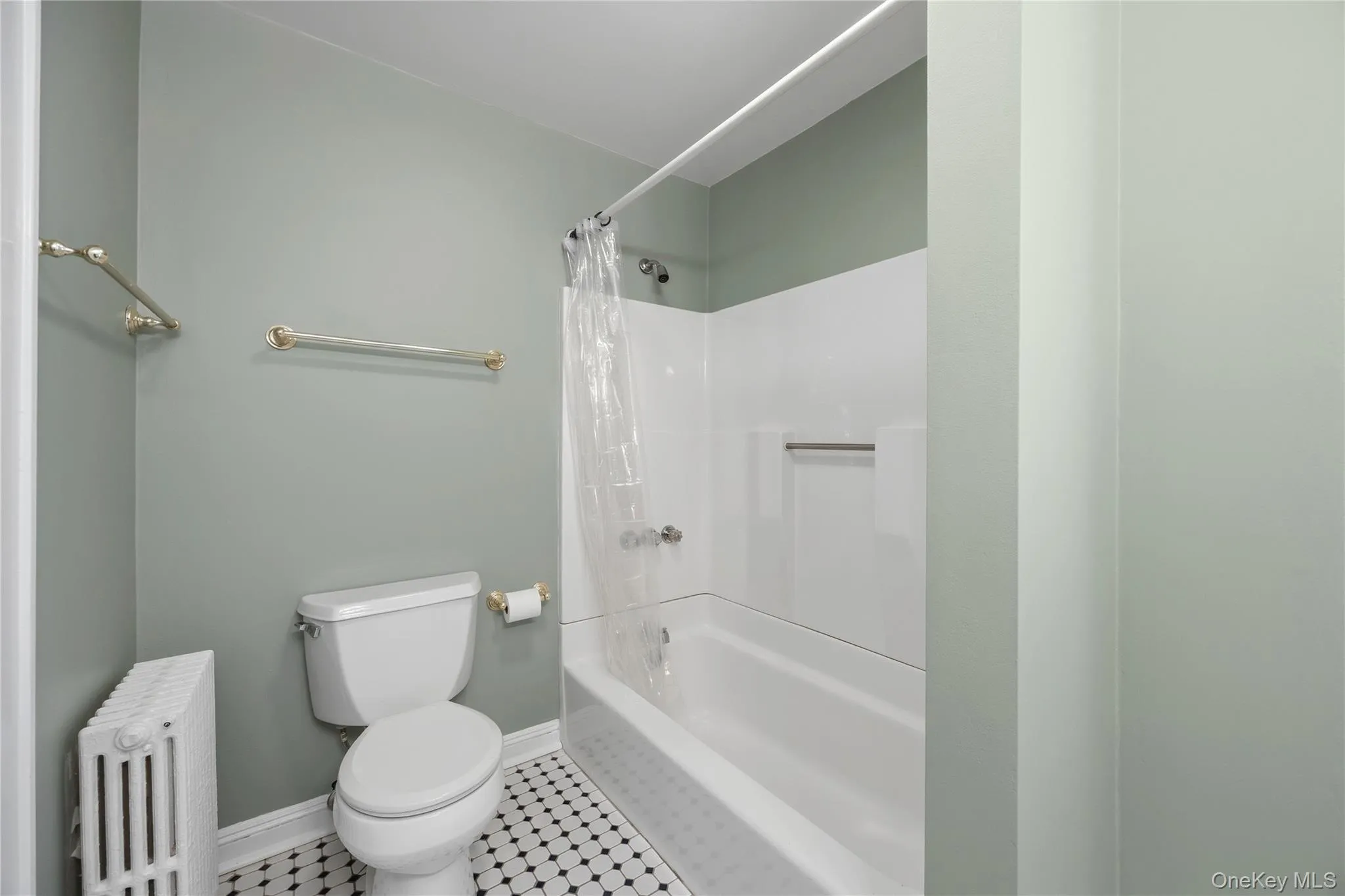 Alternate view of upstairs bathroom. Alternate view of upstairs bathroom.