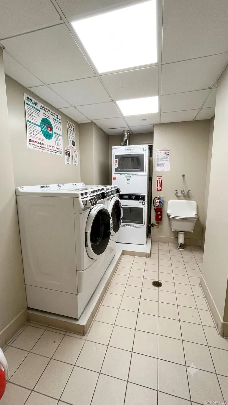 250 E 30 Street, New York, NY, 2 Bedrooms Bedrooms, 6 Rooms Rooms,2 BathroomsBathrooms,Residential,For Rent,E 30,0,1023978 250 E 30 Street, New York, NY, 2 Bedrooms Bedrooms, 6 Rooms Rooms,2 BathroomsBathrooms,Residential,For Rent,E 30,0,1023978