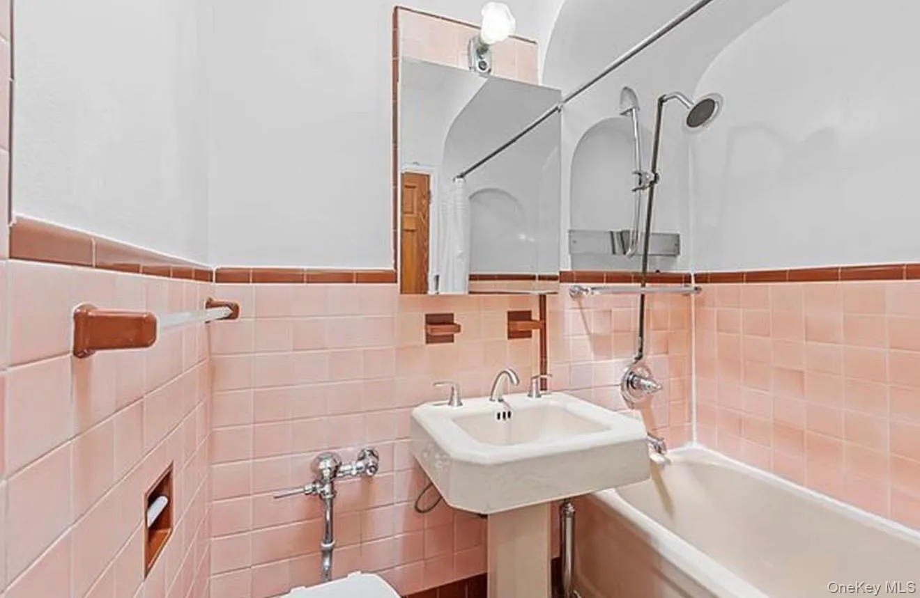 2428 84th Street, New York, NY, 2 Bedrooms Bedrooms, 6 Rooms Rooms,1 BathroomBathrooms,Residential Lease,For Rent,84th,0,1023979 2428 84th Street, New York, NY, 2 Bedrooms Bedrooms, 6 Rooms Rooms,1 BathroomBathrooms,Residential Lease,For Rent,84th,0,1023979