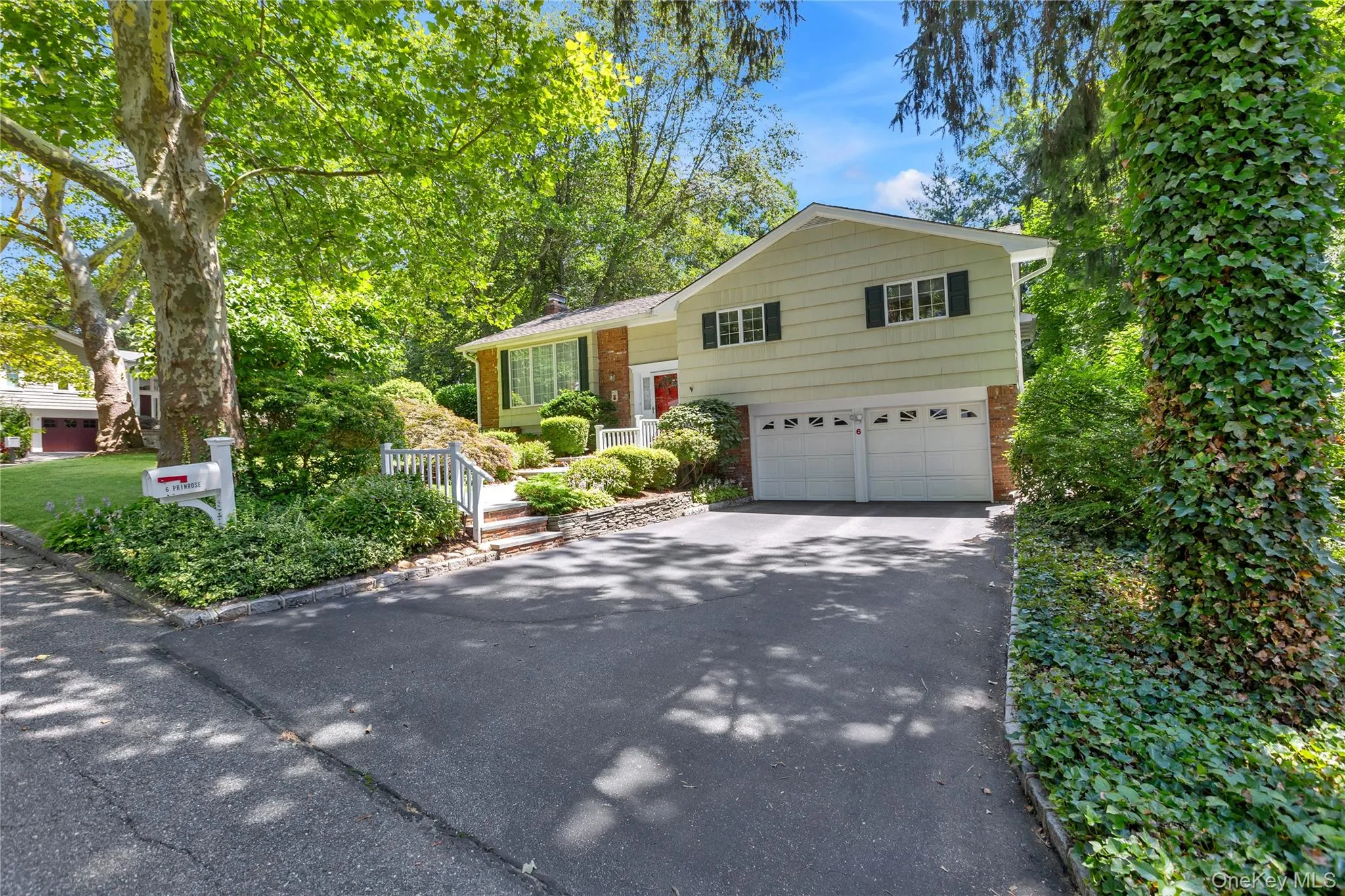 6 Primrose Lane, Huntington, NY, 3 Bedrooms Bedrooms, 8 Rooms Rooms,3 BathroomsBathrooms,Residential,For Rent,Primrose,0,1023983 6 Primrose Lane, Huntington, NY, 3 Bedrooms Bedrooms, 8 Rooms Rooms,3 BathroomsBathrooms,Residential,For Rent,Primrose,0,1023983