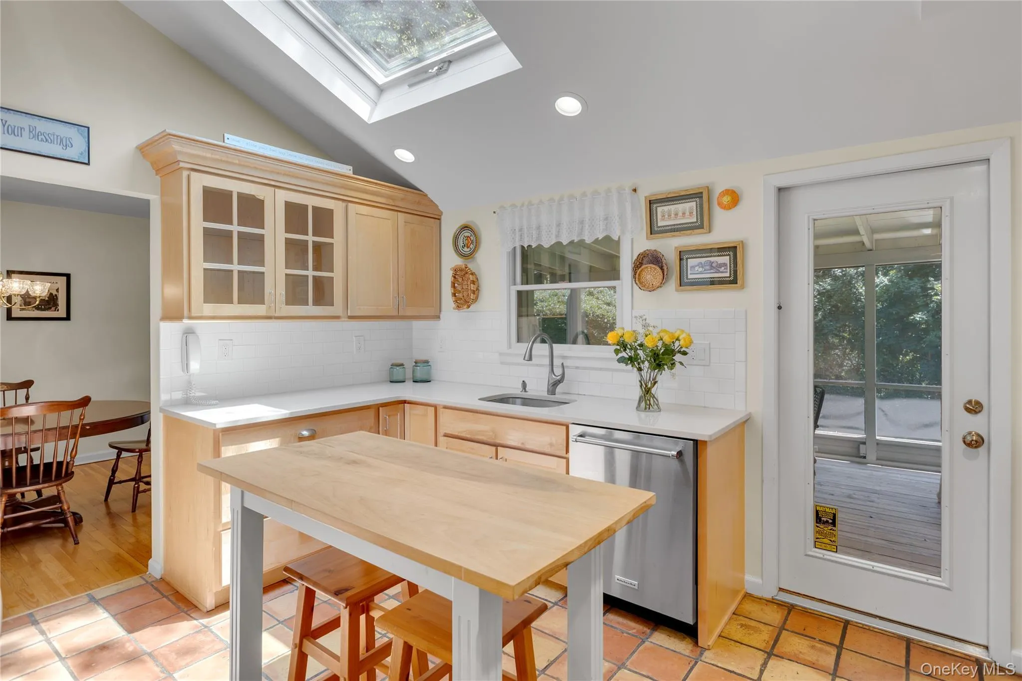 6 Primrose Lane, Huntington, NY, 3 Bedrooms Bedrooms, 8 Rooms Rooms,3 BathroomsBathrooms,Residential,For Rent,Primrose,0,1023983 6 Primrose Lane, Huntington, NY, 3 Bedrooms Bedrooms, 8 Rooms Rooms,3 BathroomsBathrooms,Residential,For Rent,Primrose,0,1023983