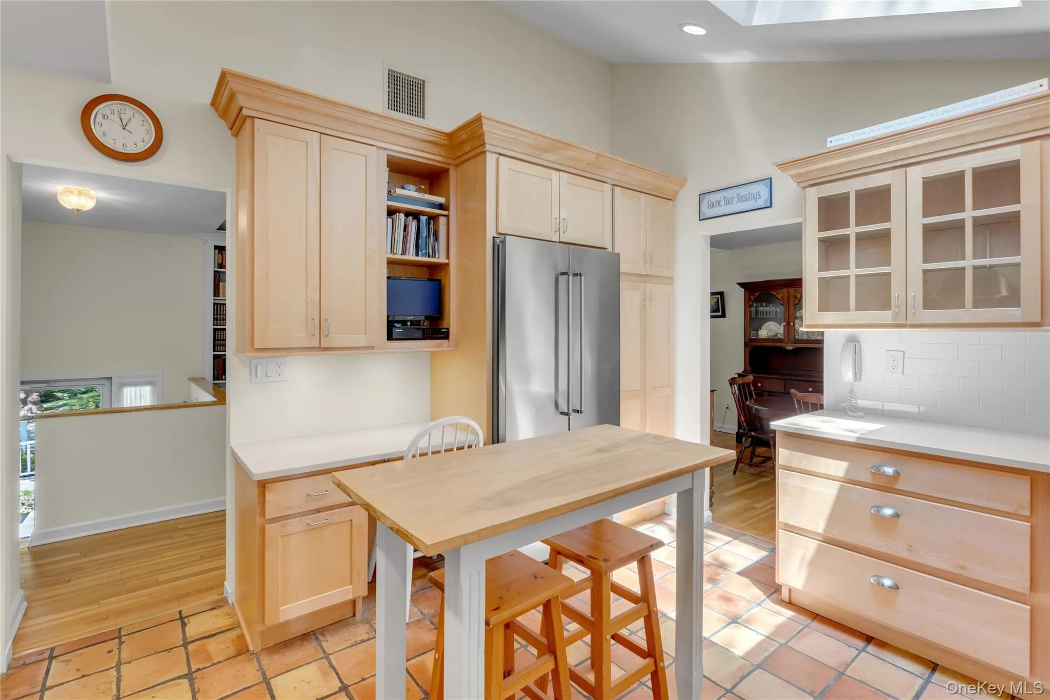 6 Primrose Lane, Huntington, NY, 3 Bedrooms Bedrooms, 8 Rooms Rooms,3 BathroomsBathrooms,Residential,For Rent,Primrose,0,1023983 6 Primrose Lane, Huntington, NY, 3 Bedrooms Bedrooms, 8 Rooms Rooms,3 BathroomsBathrooms,Residential,For Rent,Primrose,0,1023983