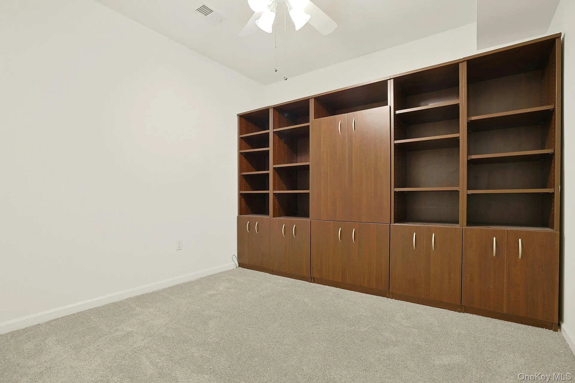 Possible den, office guest room Possible den, office guest room