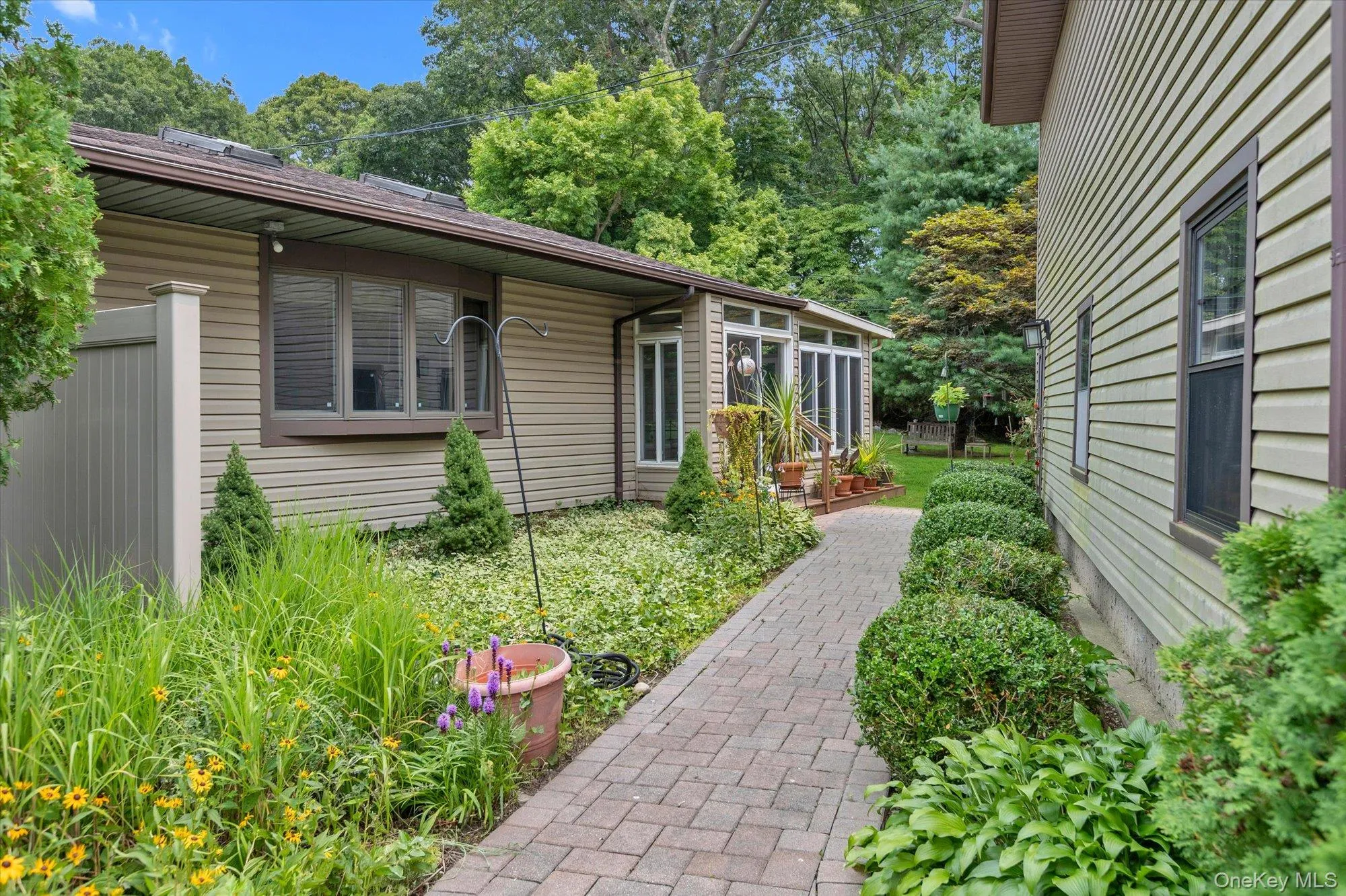 27 Fisher Road, Huntington, NY, 3 Bedrooms Bedrooms, 8 Rooms Rooms,2 BathroomsBathrooms,Residential,For Rent,Fisher,0,1023987 27 Fisher Road, Huntington, NY, 3 Bedrooms Bedrooms, 8 Rooms Rooms,2 BathroomsBathrooms,Residential,For Rent,Fisher,0,1023987