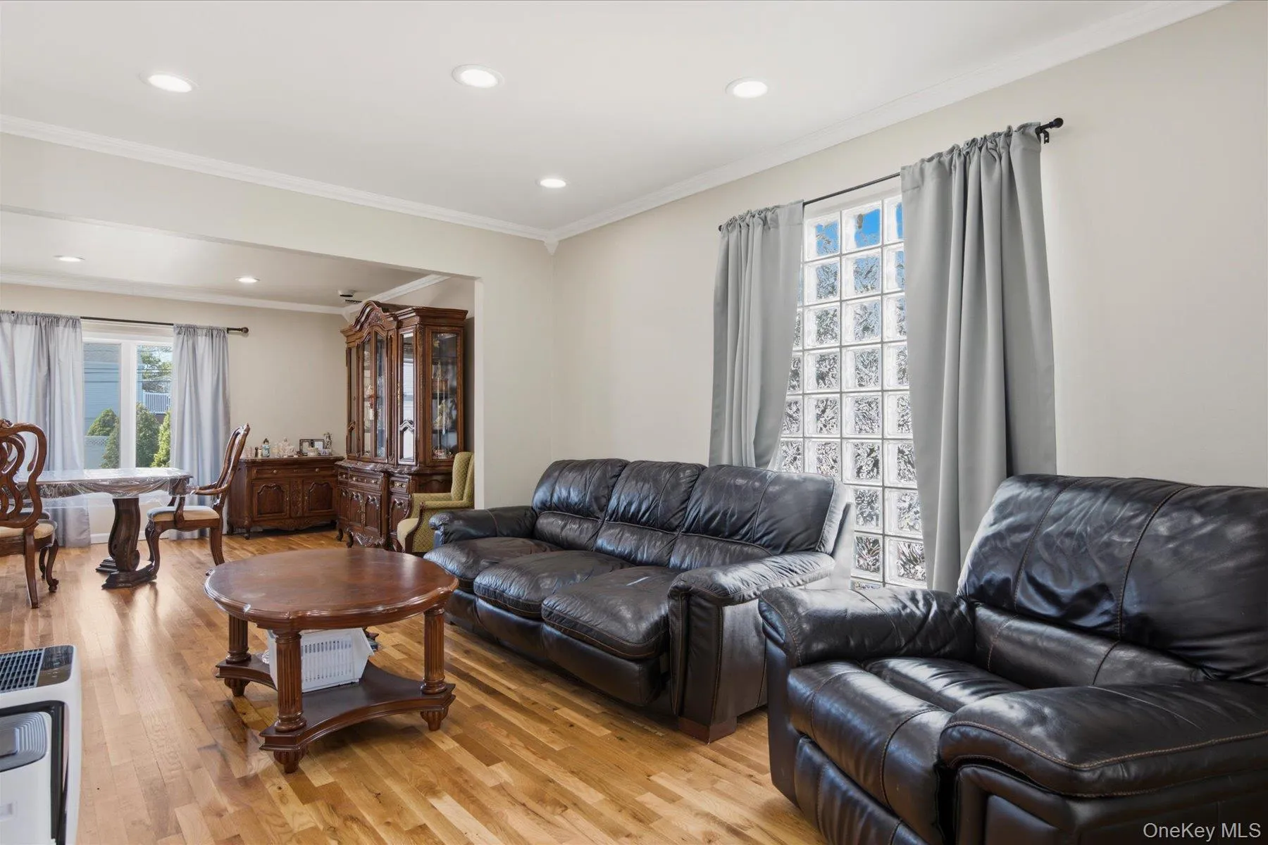 156 Lea Ann Terrace, Hempstead, NY, 4 Bedrooms Bedrooms, 9 Rooms Rooms,2 BathroomsBathrooms,Residential,For Rent,Lea Ann,0,1023989 156 Lea Ann Terrace, Hempstead, NY, 4 Bedrooms Bedrooms, 9 Rooms Rooms,2 BathroomsBathrooms,Residential,For Rent,Lea Ann,0,1023989