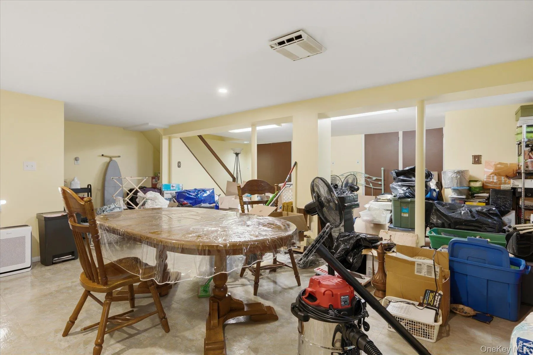 156 Lea Ann Terrace, Hempstead, NY, 4 Bedrooms Bedrooms, 9 Rooms Rooms,2 BathroomsBathrooms,Residential,For Rent,Lea Ann,0,1023989 156 Lea Ann Terrace, Hempstead, NY, 4 Bedrooms Bedrooms, 9 Rooms Rooms,2 BathroomsBathrooms,Residential,For Rent,Lea Ann,0,1023989