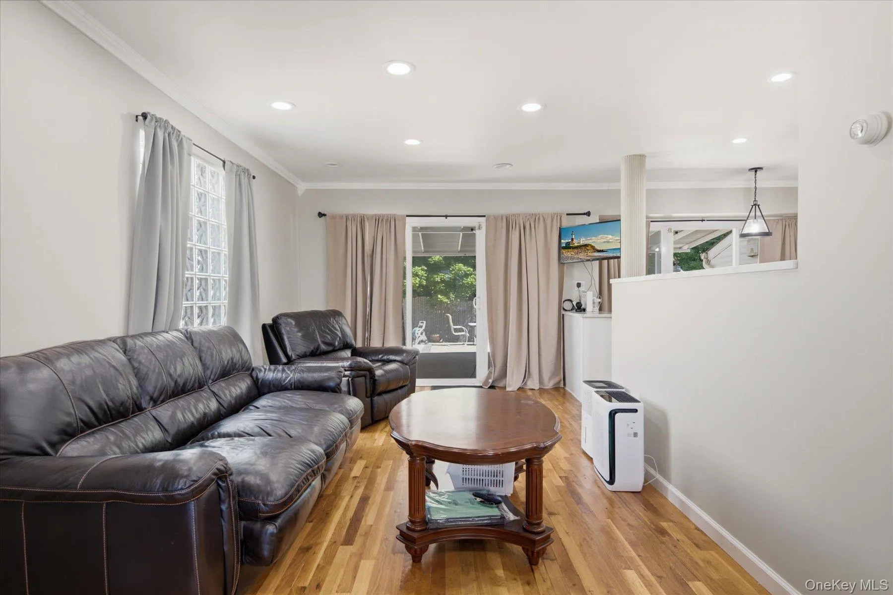 156 Lea Ann Terrace, Hempstead, NY, 4 Bedrooms Bedrooms, 9 Rooms Rooms,2 BathroomsBathrooms,Residential,For Rent,Lea Ann,0,1023989 156 Lea Ann Terrace, Hempstead, NY, 4 Bedrooms Bedrooms, 9 Rooms Rooms,2 BathroomsBathrooms,Residential,For Rent,Lea Ann,0,1023989