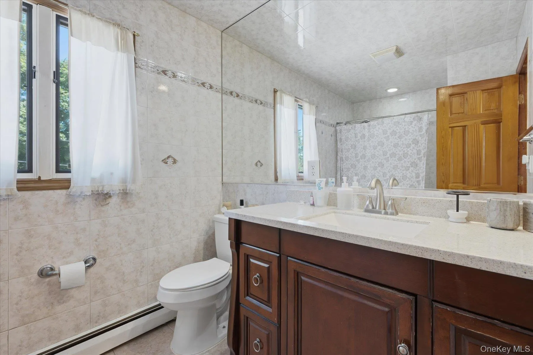 156 Lea Ann Terrace, Hempstead, NY, 4 Bedrooms Bedrooms, 9 Rooms Rooms,2 BathroomsBathrooms,Residential,For Rent,Lea Ann,0,1023989 156 Lea Ann Terrace, Hempstead, NY, 4 Bedrooms Bedrooms, 9 Rooms Rooms,2 BathroomsBathrooms,Residential,For Rent,Lea Ann,0,1023989