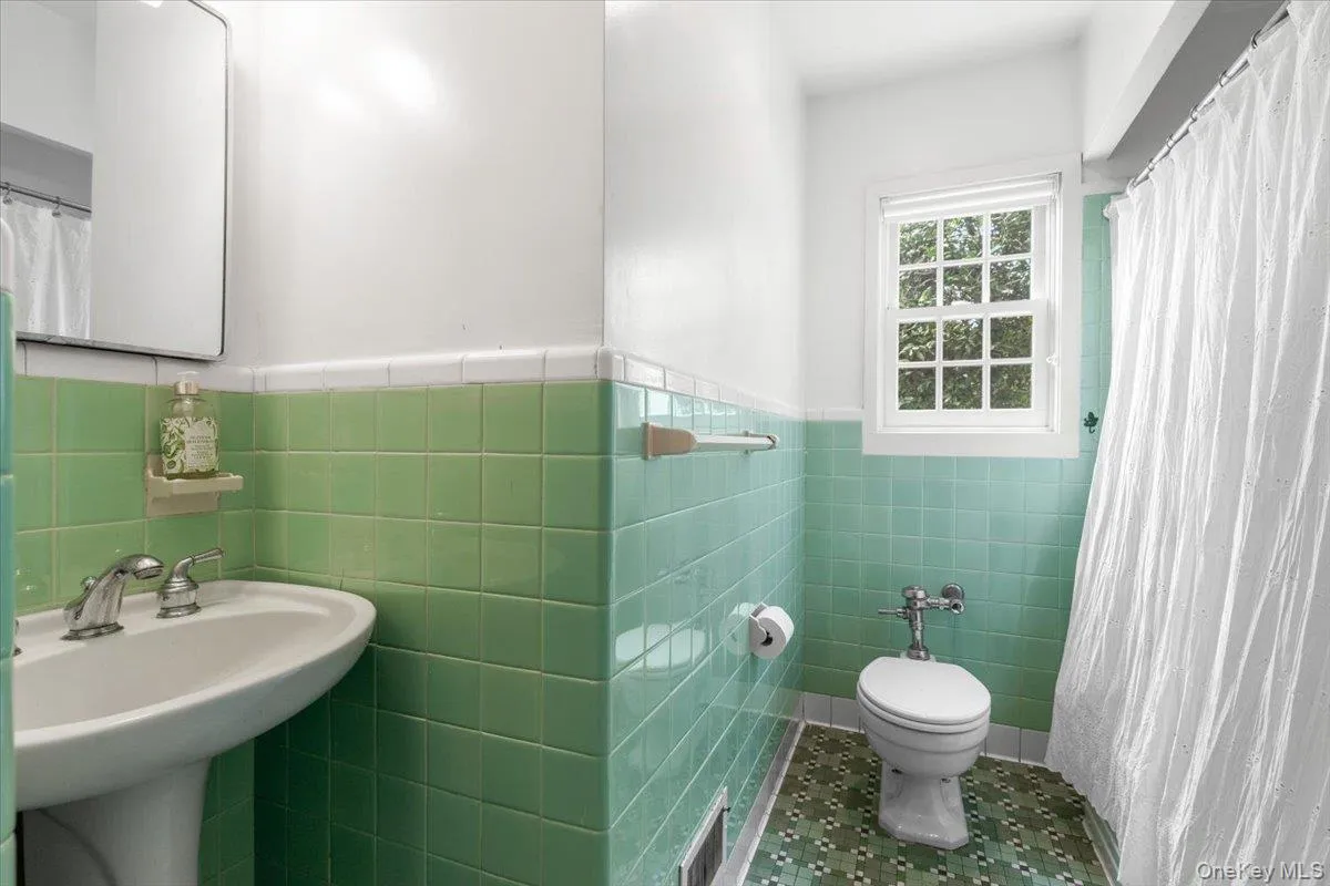 Hall Bathroom Hall Bathroom