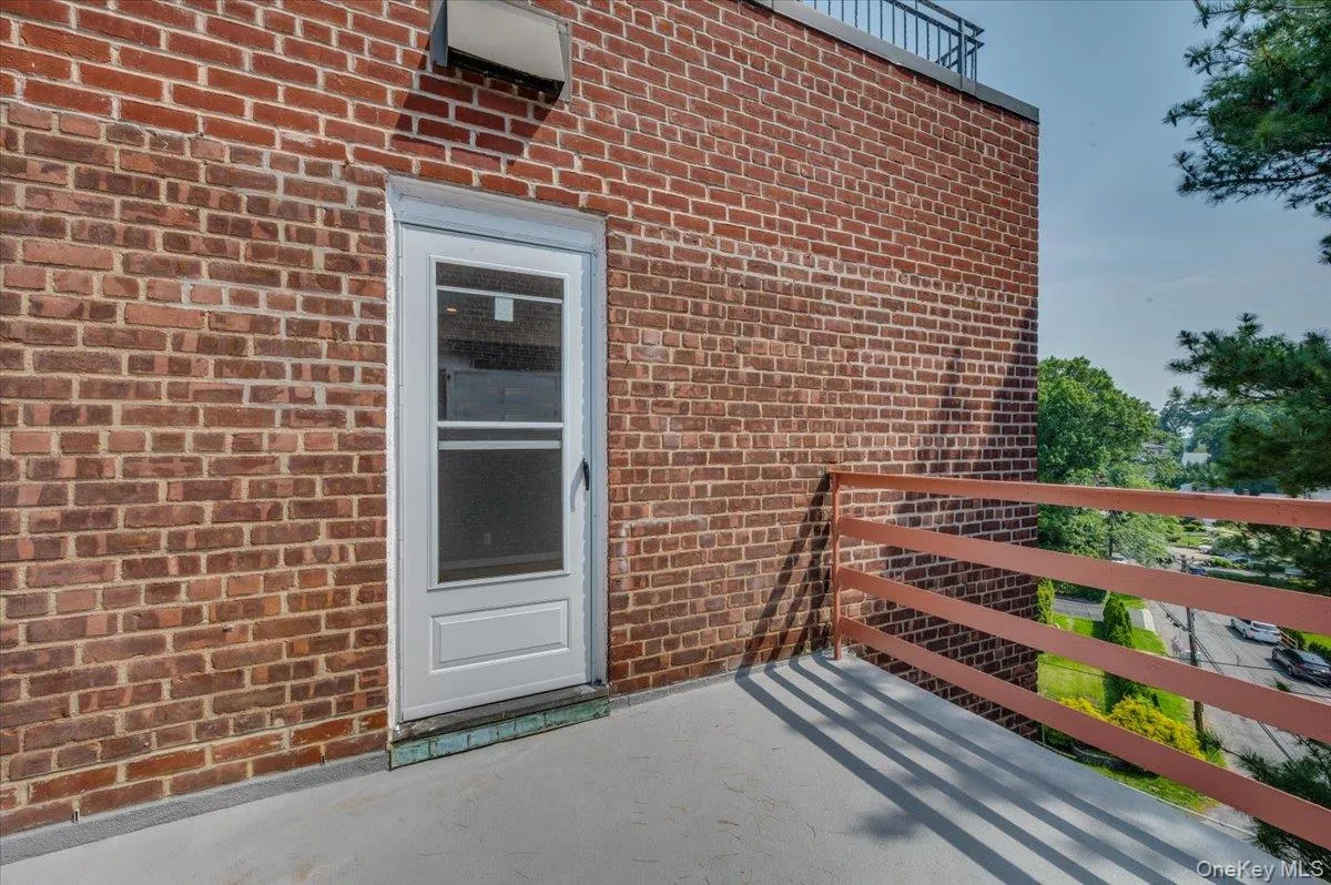 1111 Midland Avenue, Yonkers, NY, 2 Bedrooms Bedrooms, 6 Rooms Rooms,2 BathroomsBathrooms,Residential,For Rent,Midland,0,1023995 1111 Midland Avenue, Yonkers, NY, 2 Bedrooms Bedrooms, 6 Rooms Rooms,2 BathroomsBathrooms,Residential,For Rent,Midland,0,1023995