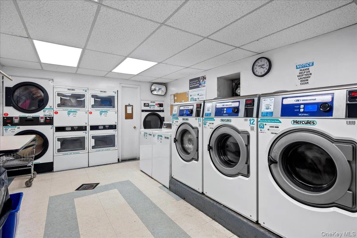 1111 Midland Avenue, Yonkers, NY, 2 Bedrooms Bedrooms, 6 Rooms Rooms,2 BathroomsBathrooms,Residential,For Rent,Midland,0,1023995 1111 Midland Avenue, Yonkers, NY, 2 Bedrooms Bedrooms, 6 Rooms Rooms,2 BathroomsBathrooms,Residential,For Rent,Midland,0,1023995