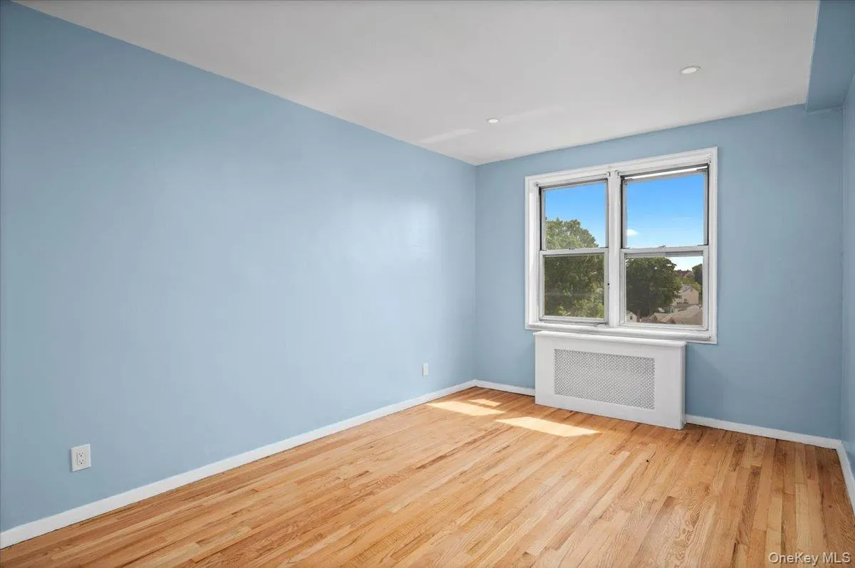 1111 Midland Avenue, Yonkers, NY, 2 Bedrooms Bedrooms, 6 Rooms Rooms,2 BathroomsBathrooms,Residential,For Rent,Midland,0,1023995 1111 Midland Avenue, Yonkers, NY, 2 Bedrooms Bedrooms, 6 Rooms Rooms,2 BathroomsBathrooms,Residential,For Rent,Midland,0,1023995