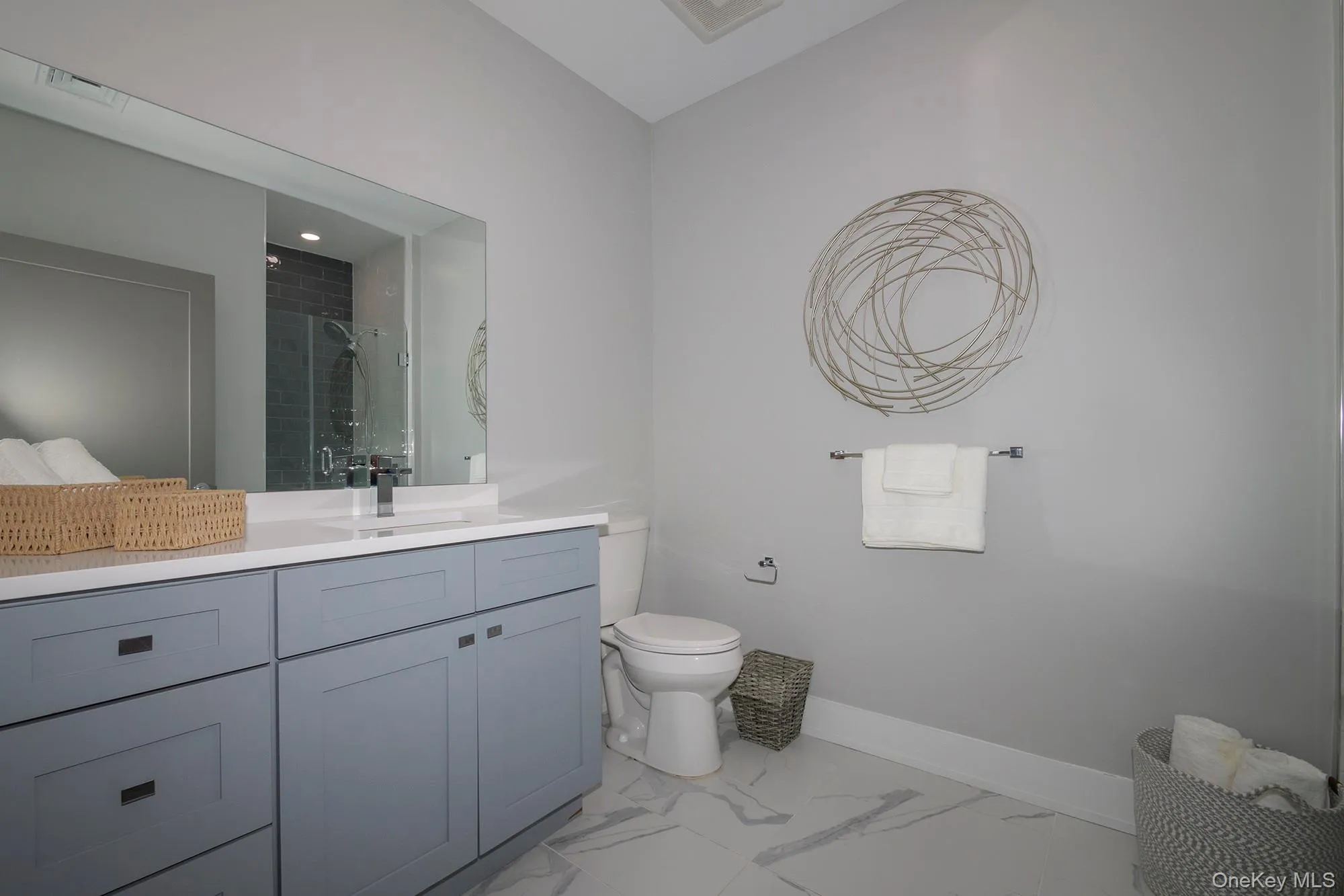 75 Circle Drive, Islip, NY, 1 Bedroom Bedrooms, 5 Rooms Rooms,2 BathroomsBathrooms,Residential Lease,For Rent,Circle,0,1024003 75 Circle Drive, Islip, NY, 1 Bedroom Bedrooms, 5 Rooms Rooms,2 BathroomsBathrooms,Residential Lease,For Rent,Circle,0,1024003