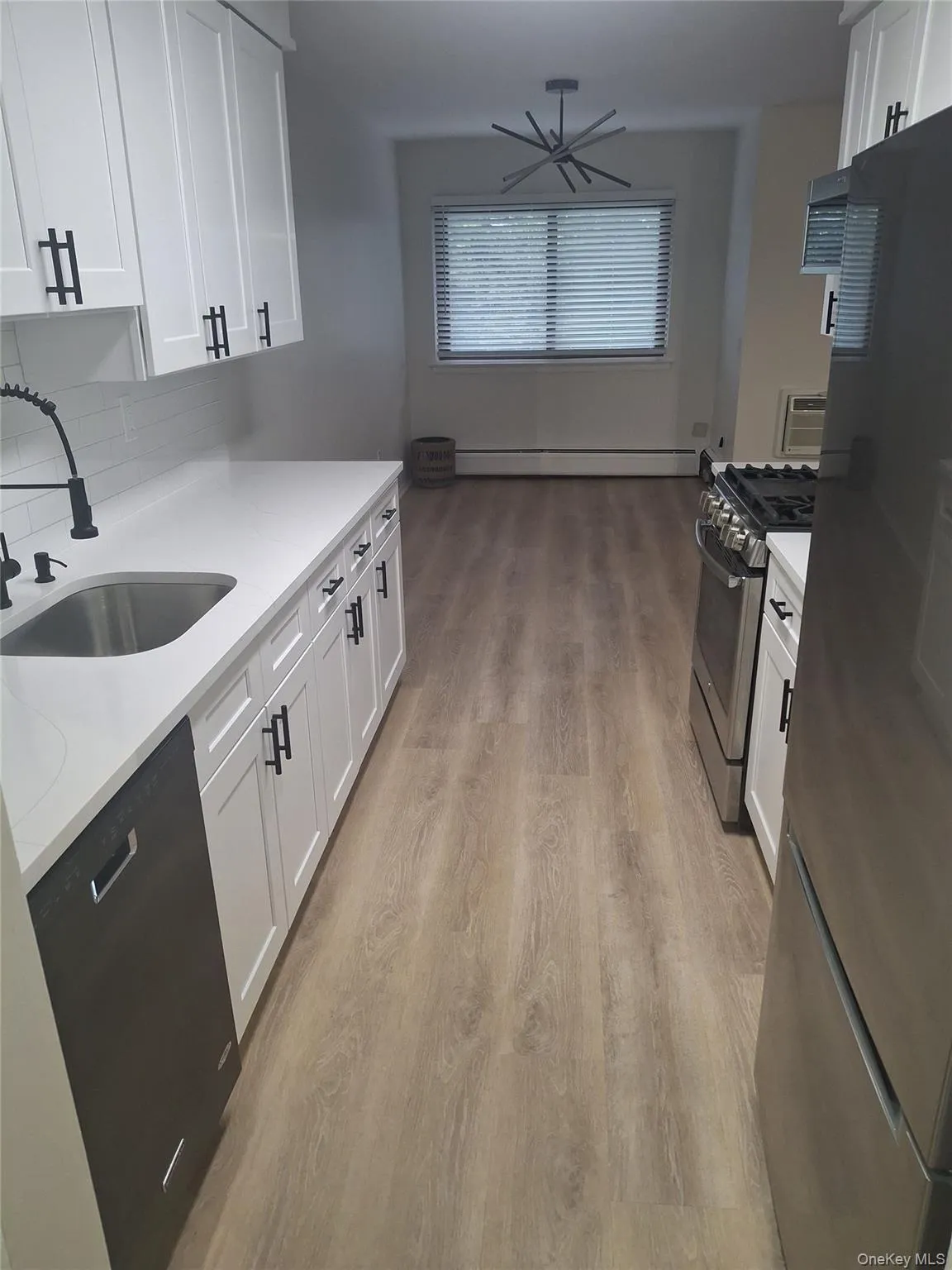 250 North Main Street, Ramapo, NY, 1 Bedroom Bedrooms, 4 Rooms Rooms,1 BathroomBathrooms,Residential,For Rent,North Main,0,1024004 250 North Main Street, Ramapo, NY, 1 Bedroom Bedrooms, 4 Rooms Rooms,1 BathroomBathrooms,Residential,For Rent,North Main,0,1024004