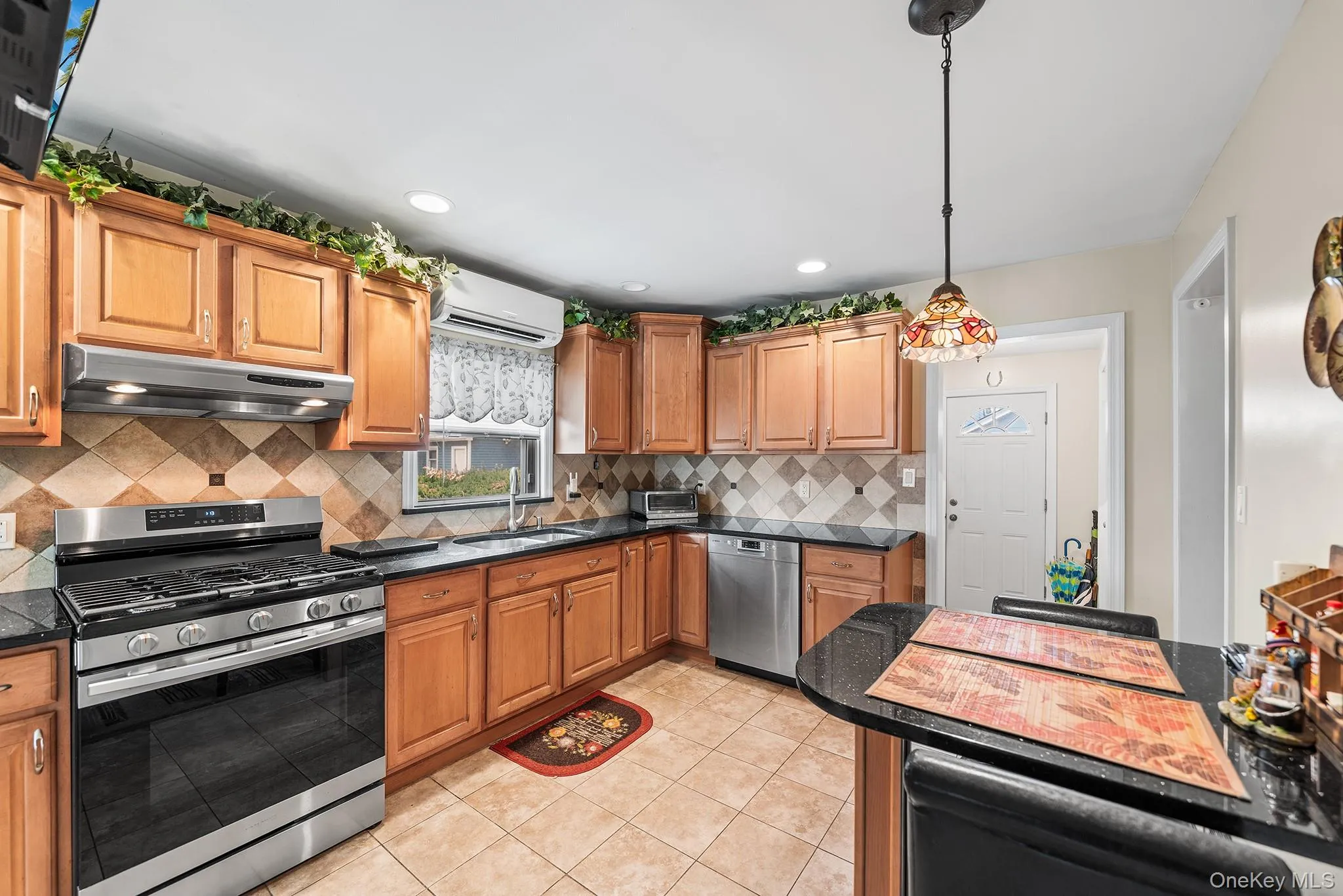 1047 Cornwell Avenue, Hempstead, NY, 3 Bedrooms Bedrooms, 6 Rooms Rooms,1 BathroomBathrooms,Residential,For Rent,Cornwell,0,1024010 1047 Cornwell Avenue, Hempstead, NY, 3 Bedrooms Bedrooms, 6 Rooms Rooms,1 BathroomBathrooms,Residential,For Rent,Cornwell,0,1024010