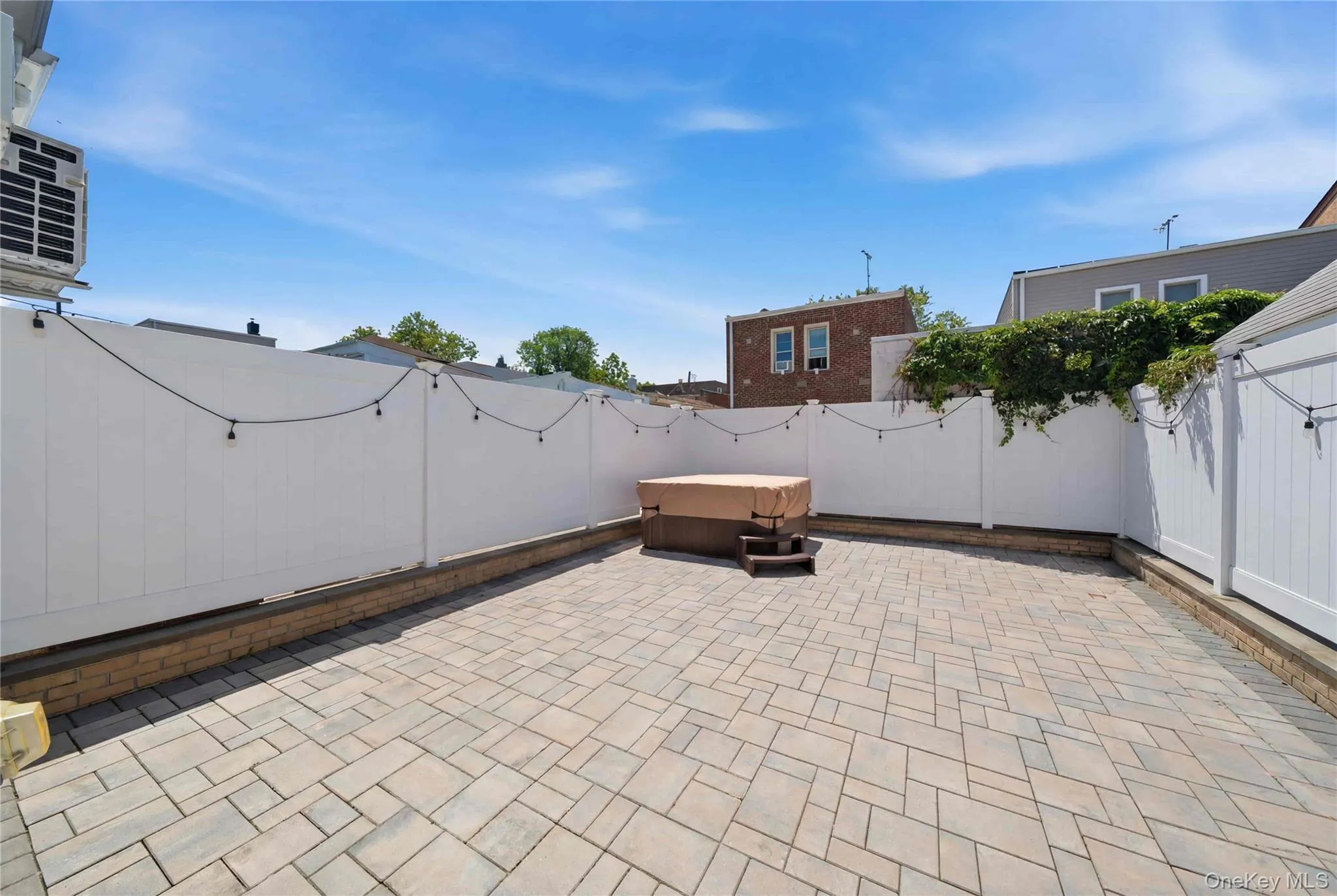 6424 Pleasantview Street, New York, NY, 2 Bedrooms Bedrooms, 5 Rooms Rooms,2 BathroomsBathrooms,Residential,For Rent,Pleasantview,0,1024011 6424 Pleasantview Street, New York, NY, 2 Bedrooms Bedrooms, 5 Rooms Rooms,2 BathroomsBathrooms,Residential,For Rent,Pleasantview,0,1024011