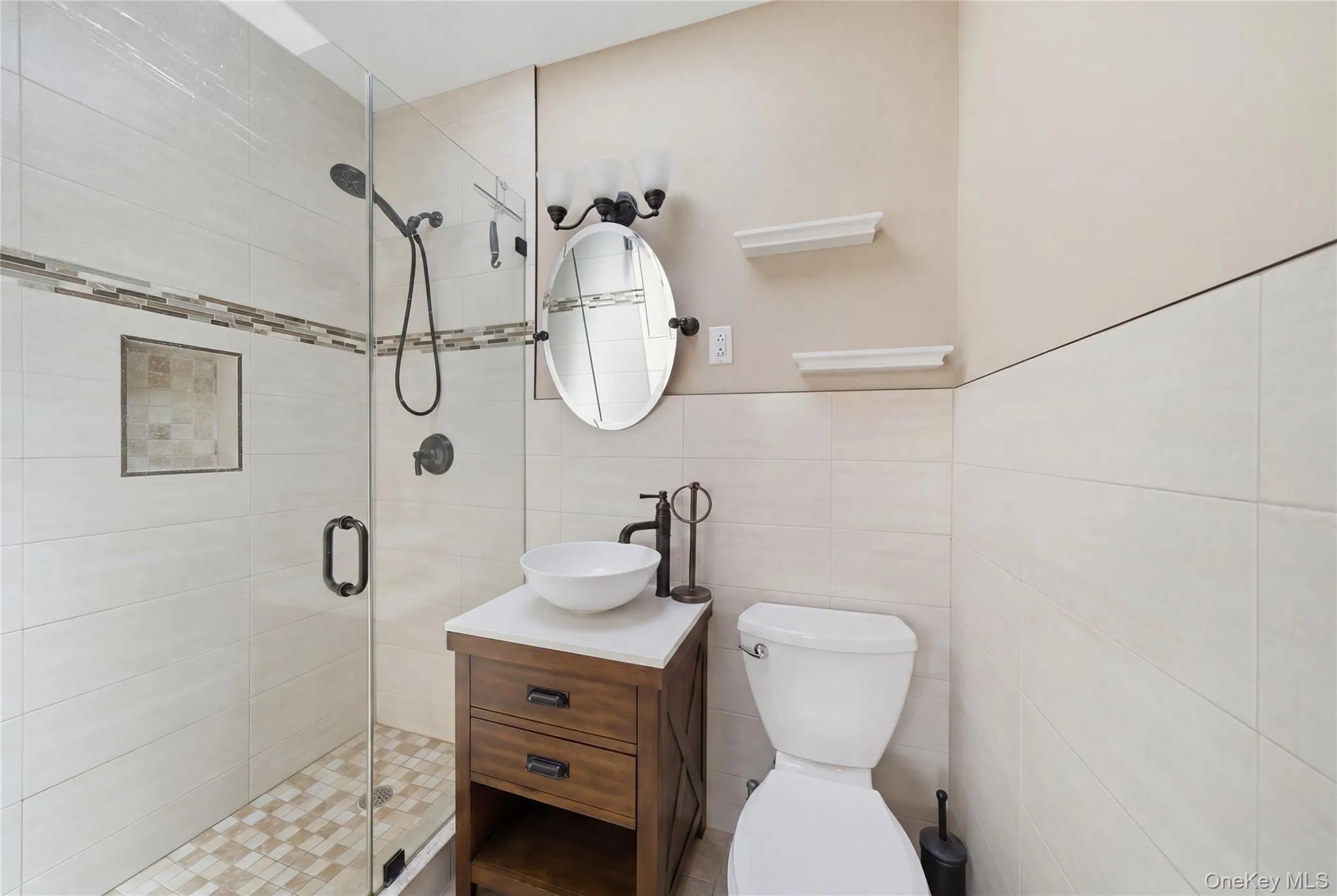 6424 Pleasantview Street, New York, NY, 2 Bedrooms Bedrooms, 5 Rooms Rooms,2 BathroomsBathrooms,Residential,For Rent,Pleasantview,0,1024011 6424 Pleasantview Street, New York, NY, 2 Bedrooms Bedrooms, 5 Rooms Rooms,2 BathroomsBathrooms,Residential,For Rent,Pleasantview,0,1024011