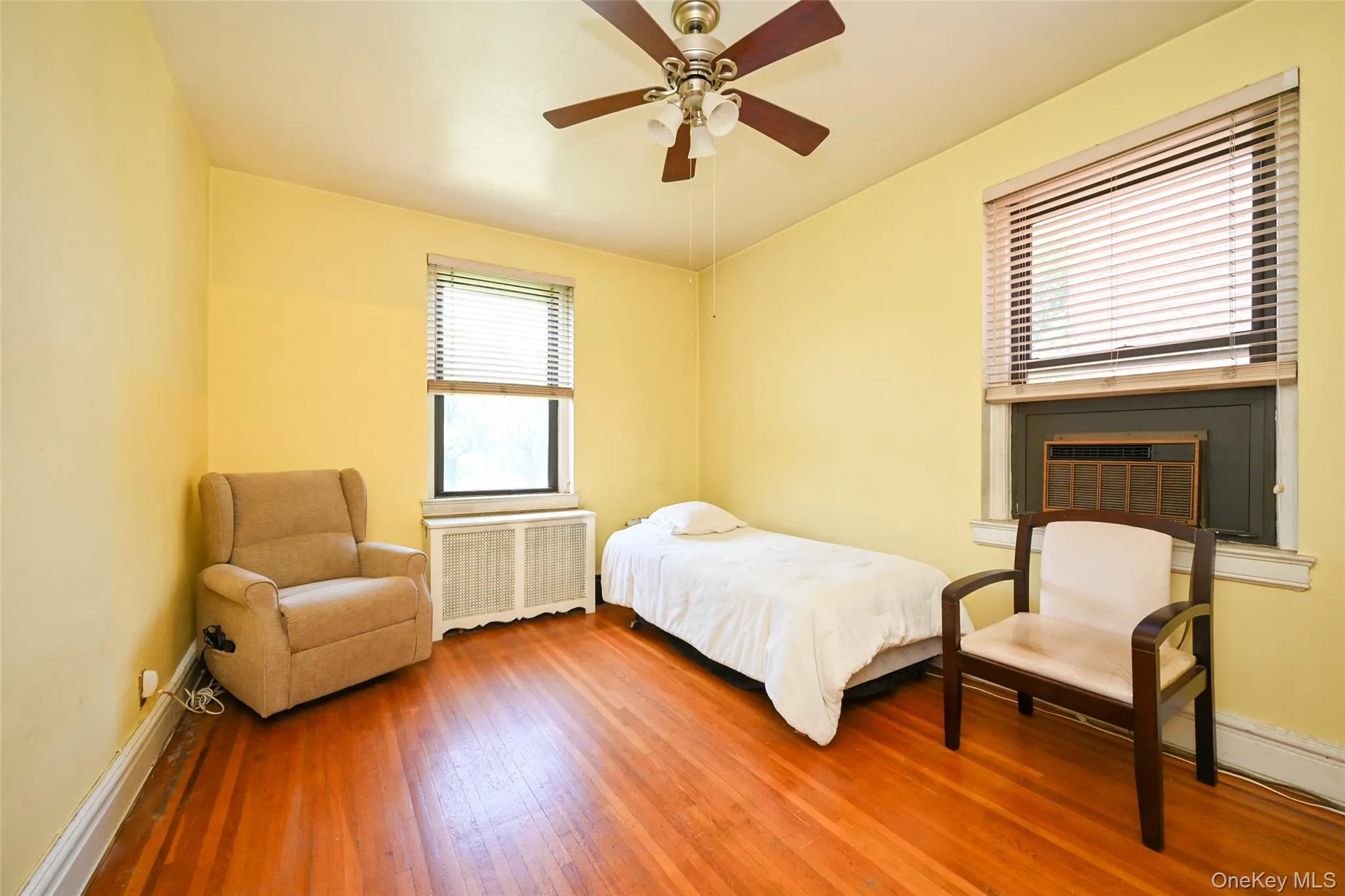77-16 Austin Street, New York, NY, 1 Bedroom Bedrooms, 4 Rooms Rooms,1 BathroomBathrooms,Residential,For Rent,Austin,0,1024013 77-16 Austin Street, New York, NY, 1 Bedroom Bedrooms, 4 Rooms Rooms,1 BathroomBathrooms,Residential,For Rent,Austin,0,1024013