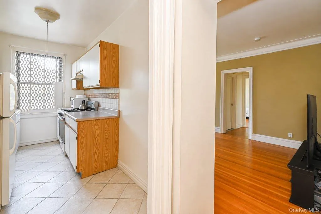 77-16 Austin Street, New York, NY, 1 Bedroom Bedrooms, 4 Rooms Rooms,1 BathroomBathrooms,Residential,For Rent,Austin,0,1024013 77-16 Austin Street, New York, NY, 1 Bedroom Bedrooms, 4 Rooms Rooms,1 BathroomBathrooms,Residential,For Rent,Austin,0,1024013