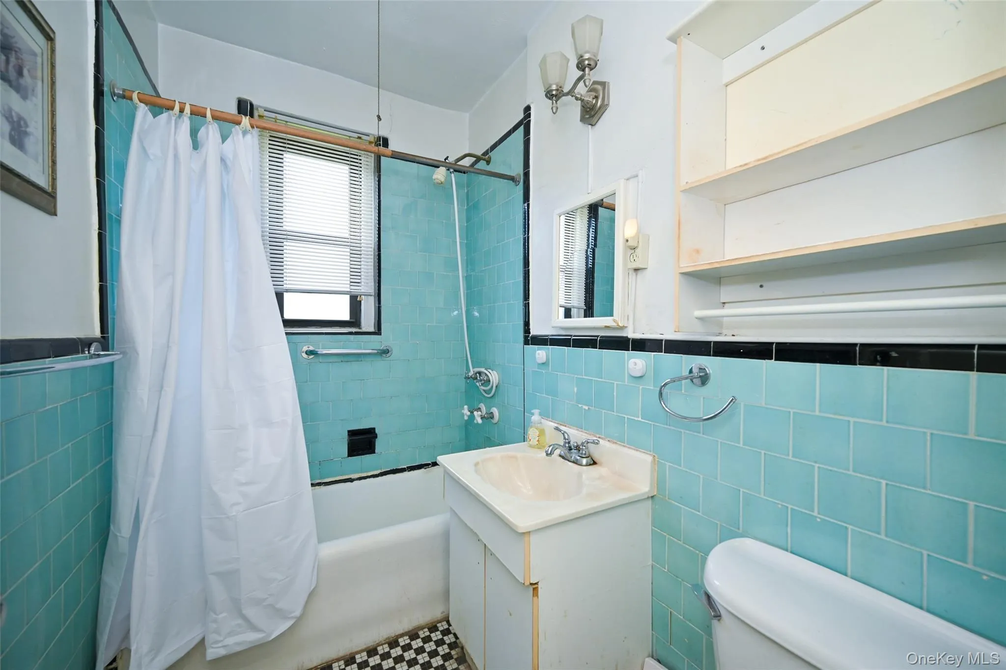77-16 Austin Street, New York, NY, 1 Bedroom Bedrooms, 4 Rooms Rooms,1 BathroomBathrooms,Residential,For Rent,Austin,0,1024013 77-16 Austin Street, New York, NY, 1 Bedroom Bedrooms, 4 Rooms Rooms,1 BathroomBathrooms,Residential,For Rent,Austin,0,1024013