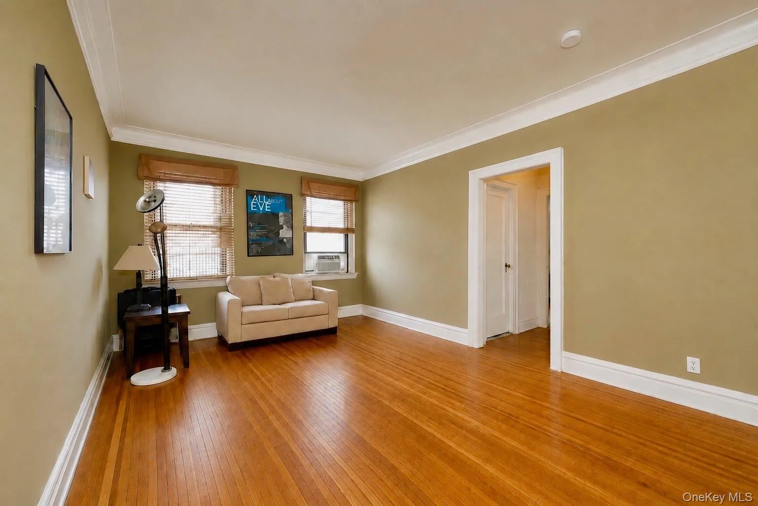 77-16 Austin Street, New York, NY, 1 Bedroom Bedrooms, 4 Rooms Rooms,1 BathroomBathrooms,Residential,For Rent,Austin,0,1024013 77-16 Austin Street, New York, NY, 1 Bedroom Bedrooms, 4 Rooms Rooms,1 BathroomBathrooms,Residential,For Rent,Austin,0,1024013