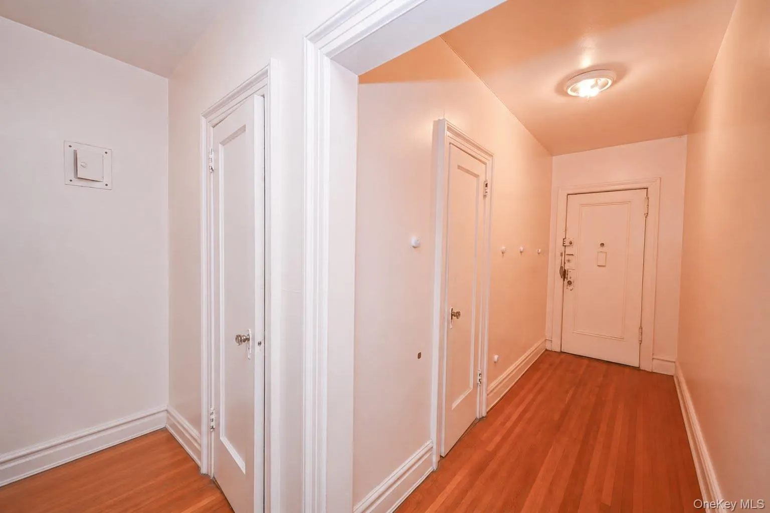 77-16 Austin Street, New York, NY, 1 Bedroom Bedrooms, 4 Rooms Rooms,1 BathroomBathrooms,Residential,For Rent,Austin,0,1024013 77-16 Austin Street, New York, NY, 1 Bedroom Bedrooms, 4 Rooms Rooms,1 BathroomBathrooms,Residential,For Rent,Austin,0,1024013