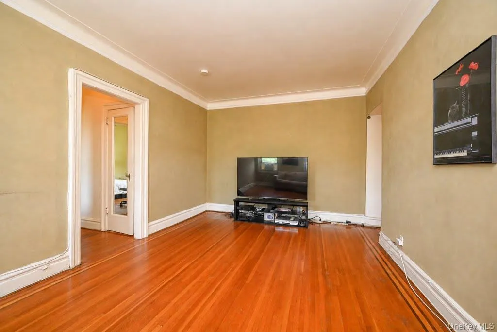 77-16 Austin Street, New York, NY, 1 Bedroom Bedrooms, 4 Rooms Rooms,1 BathroomBathrooms,Residential,For Rent,Austin,0,1024013 77-16 Austin Street, New York, NY, 1 Bedroom Bedrooms, 4 Rooms Rooms,1 BathroomBathrooms,Residential,For Rent,Austin,0,1024013