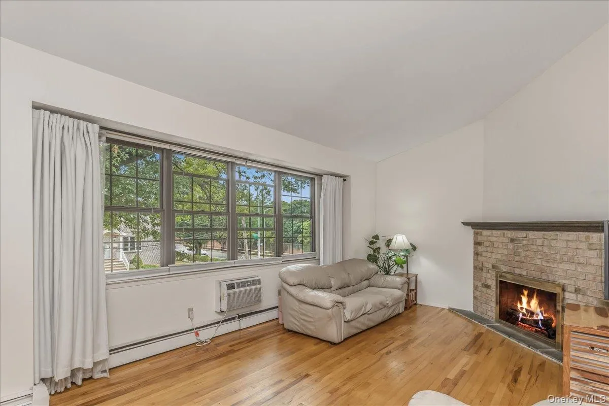 6117 231st Street, New York, NY, 6 Bedrooms Bedrooms, 14 Rooms Rooms,4 BathroomsBathrooms,Residential,For Rent,231st,0,1024016 6117 231st Street, New York, NY, 6 Bedrooms Bedrooms, 14 Rooms Rooms,4 BathroomsBathrooms,Residential,For Rent,231st,0,1024016