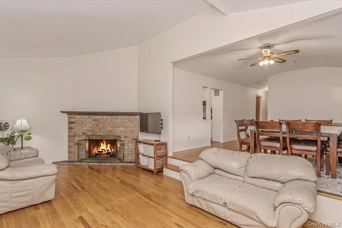 6117 231st Street, New York, NY, 6 Bedrooms Bedrooms, 14 Rooms Rooms,4 BathroomsBathrooms,Residential,For Rent,231st,0,1024016 6117 231st Street, New York, NY, 6 Bedrooms Bedrooms, 14 Rooms Rooms,4 BathroomsBathrooms,Residential,For Rent,231st,0,1024016