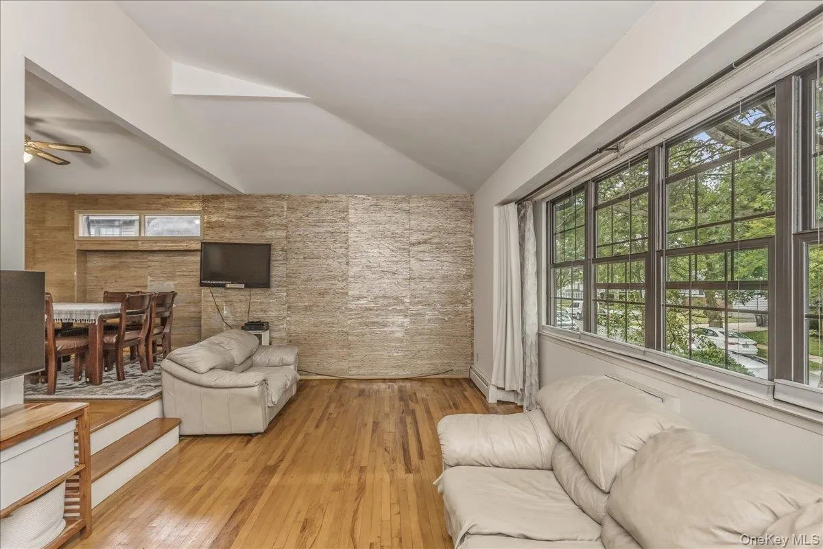 6117 231st Street, New York, NY, 6 Bedrooms Bedrooms, 14 Rooms Rooms,4 BathroomsBathrooms,Residential,For Rent,231st,0,1024016 6117 231st Street, New York, NY, 6 Bedrooms Bedrooms, 14 Rooms Rooms,4 BathroomsBathrooms,Residential,For Rent,231st,0,1024016