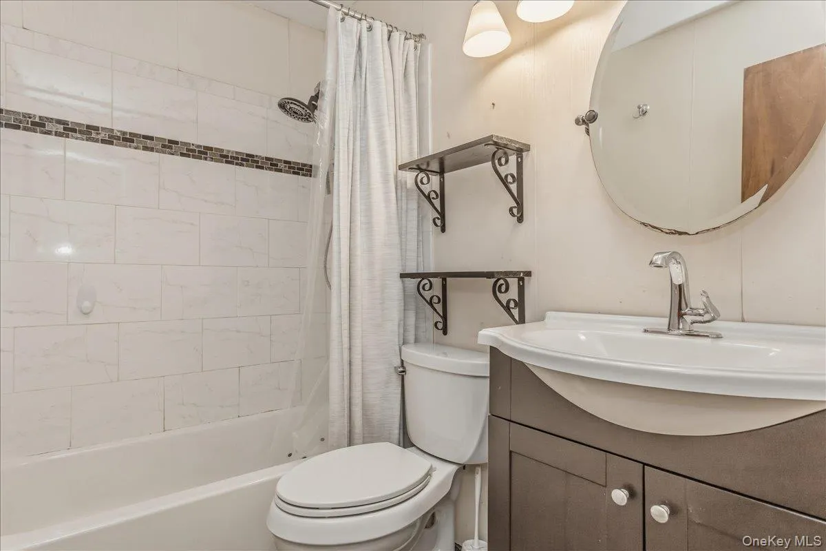 6117 231st Street, New York, NY, 6 Bedrooms Bedrooms, 14 Rooms Rooms,4 BathroomsBathrooms,Residential,For Rent,231st,0,1024016 6117 231st Street, New York, NY, 6 Bedrooms Bedrooms, 14 Rooms Rooms,4 BathroomsBathrooms,Residential,For Rent,231st,0,1024016
