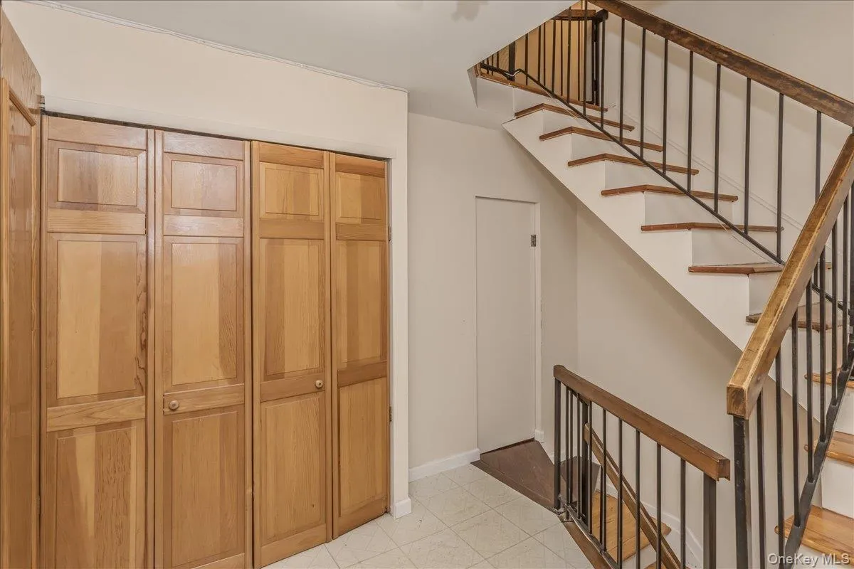 6117 231st Street, New York, NY, 6 Bedrooms Bedrooms, 14 Rooms Rooms,4 BathroomsBathrooms,Residential,For Rent,231st,0,1024016 6117 231st Street, New York, NY, 6 Bedrooms Bedrooms, 14 Rooms Rooms,4 BathroomsBathrooms,Residential,For Rent,231st,0,1024016